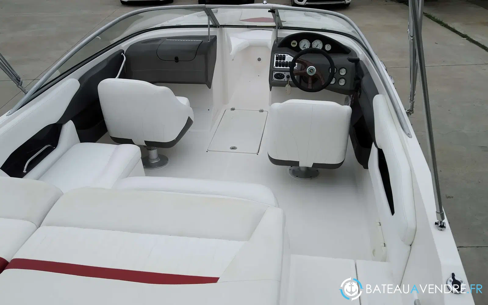 slider 1 Regal 2000