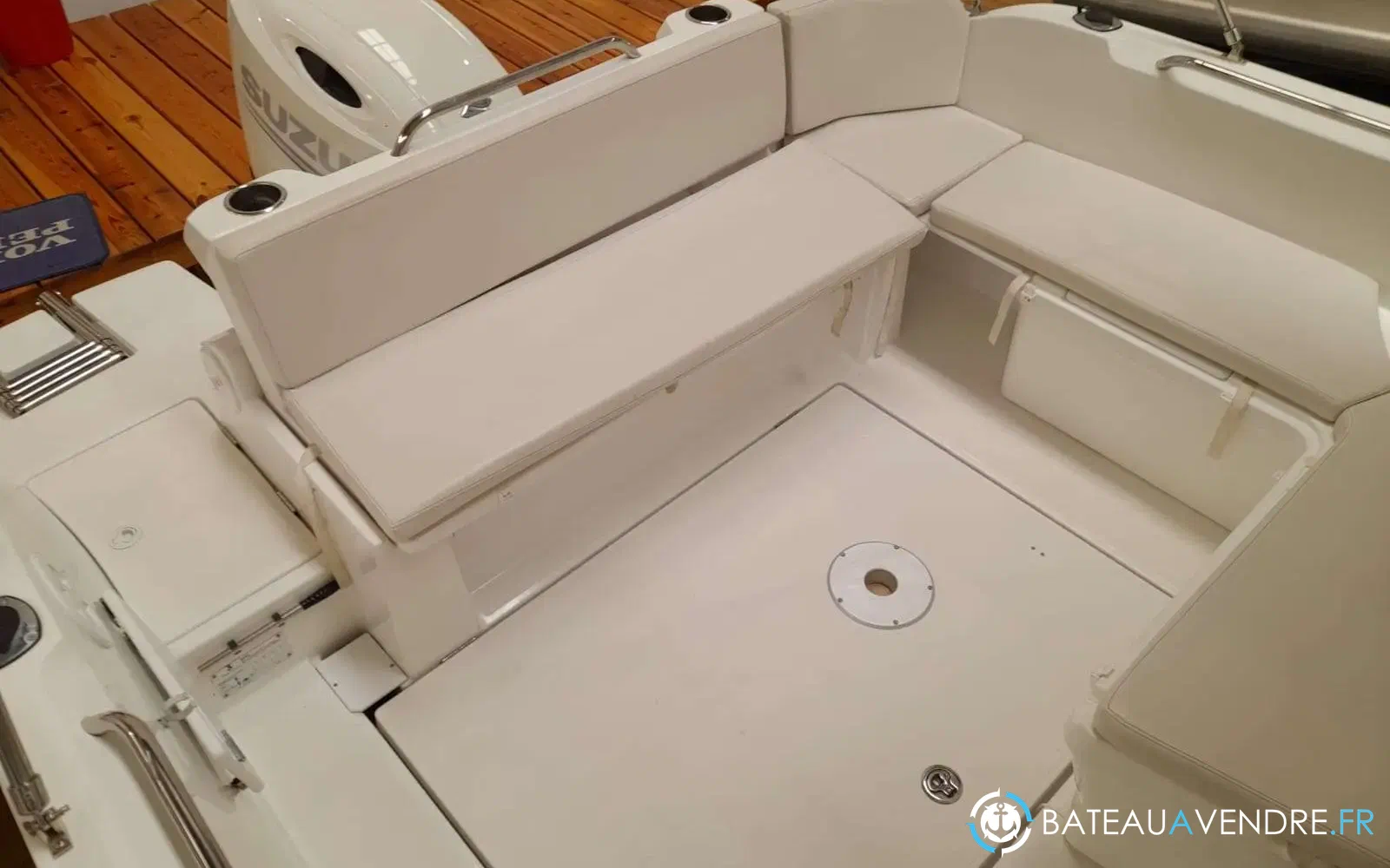 slider 2 Beneteau Antares 8 OB