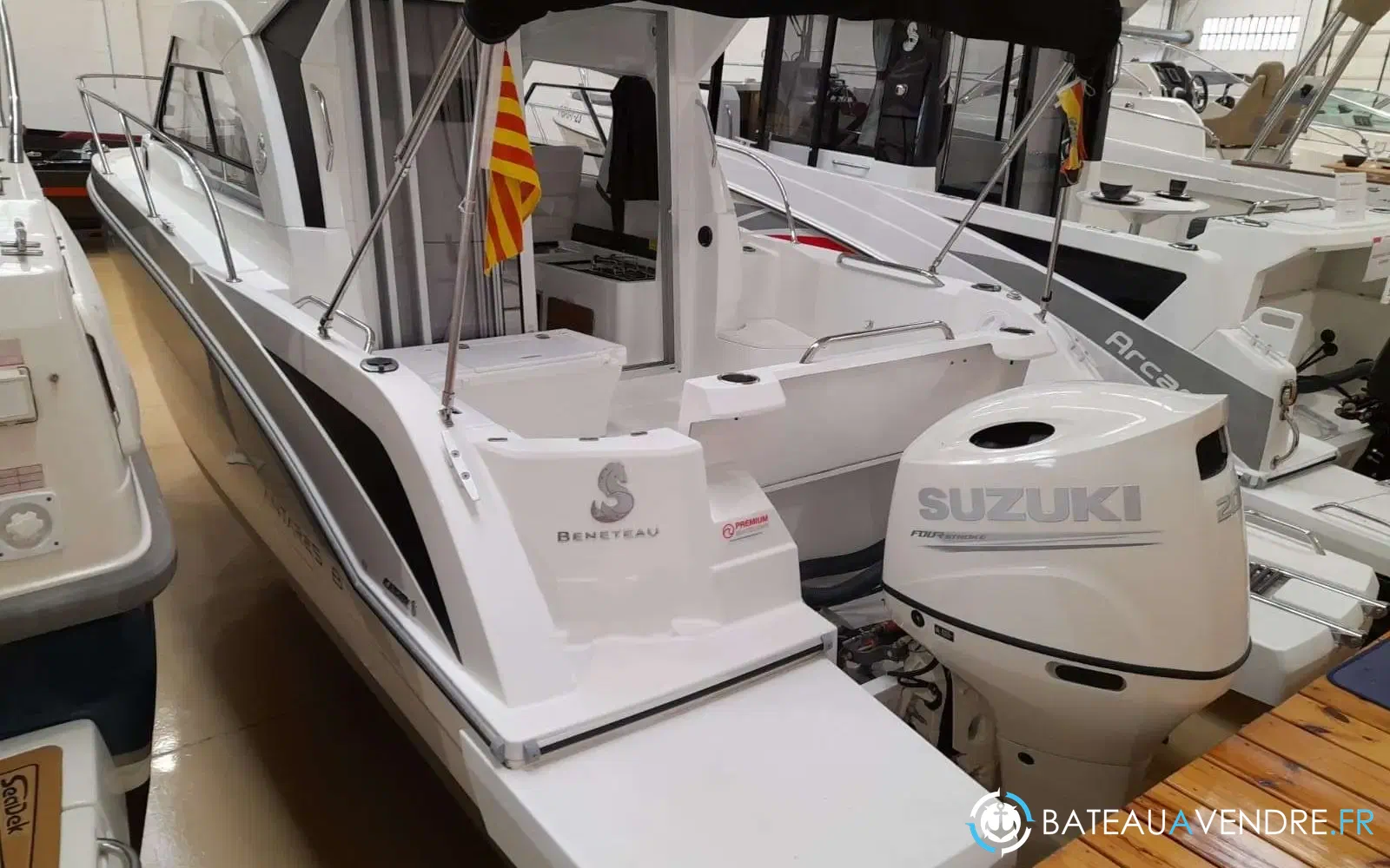 slider 4 Beneteau Antares 8 OB