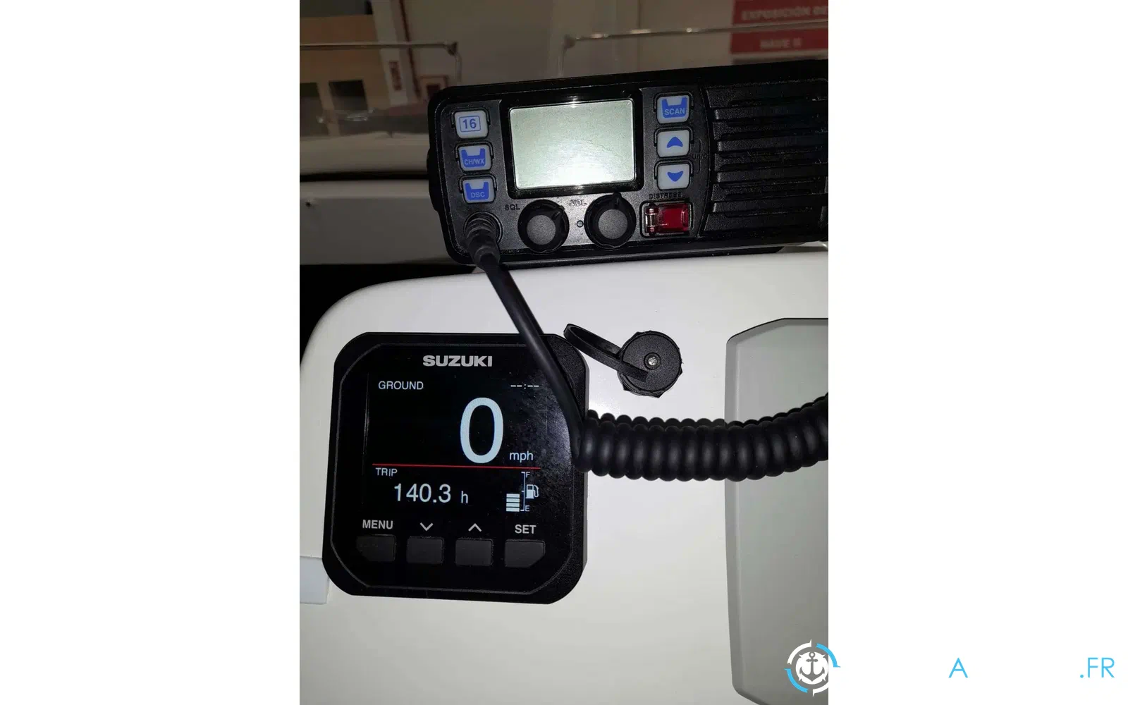 slider 8 Beneteau Antares 8 OB