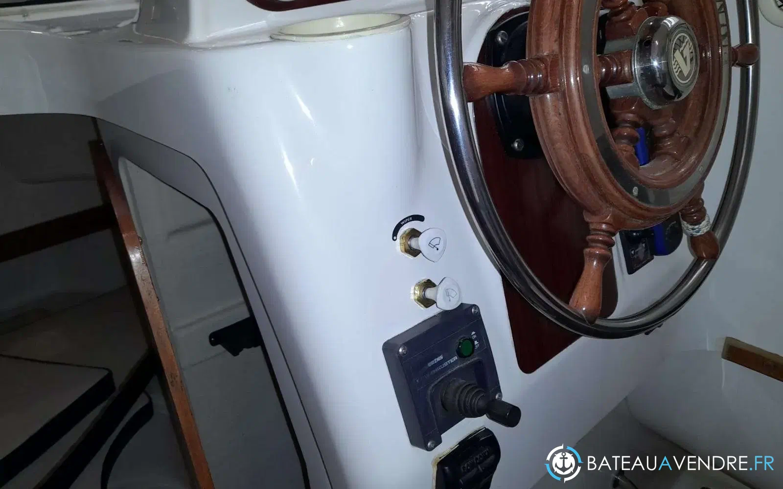 slider 2 Arvor 250