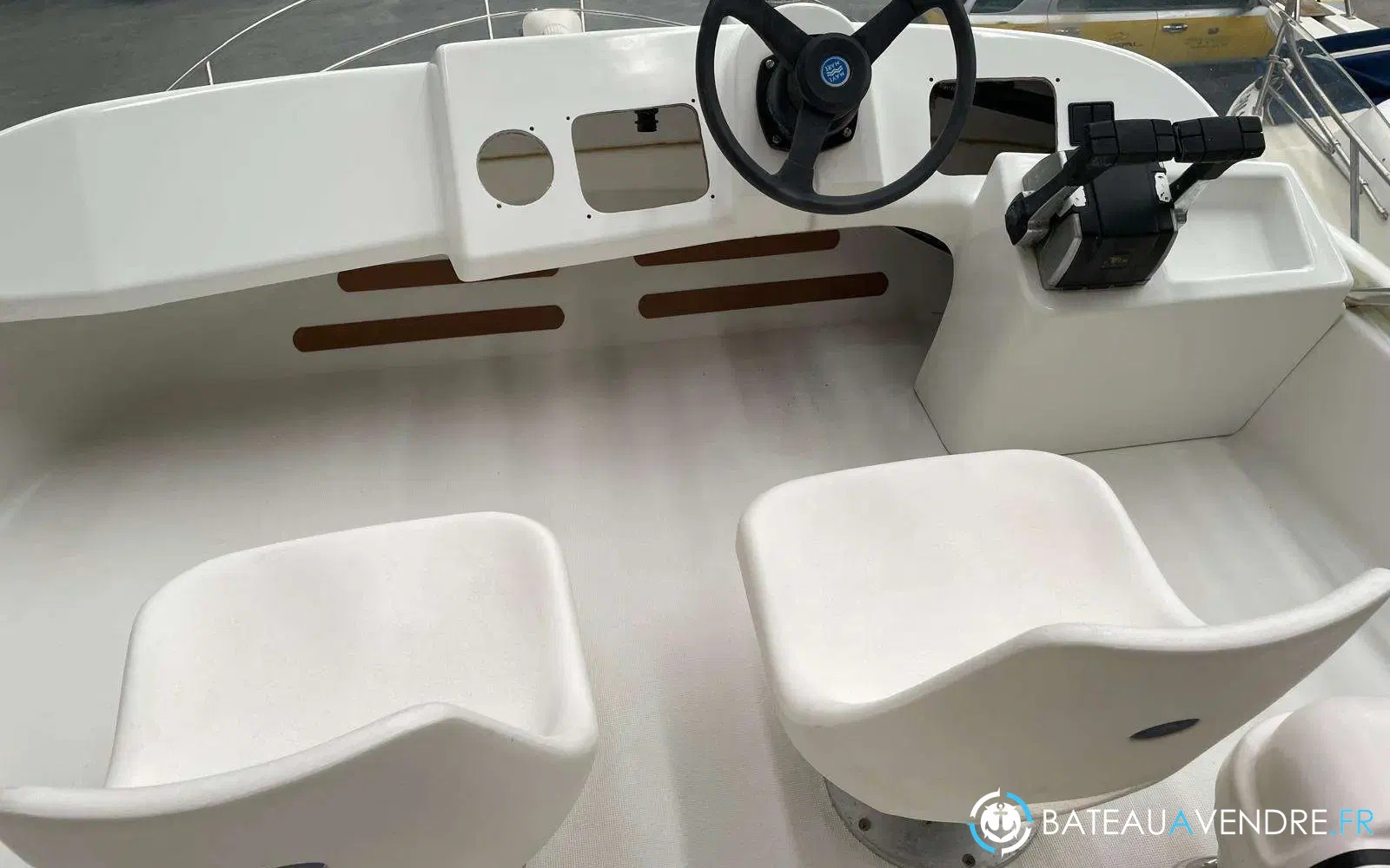 slider 14 Jeanneau Merry Fisher 610