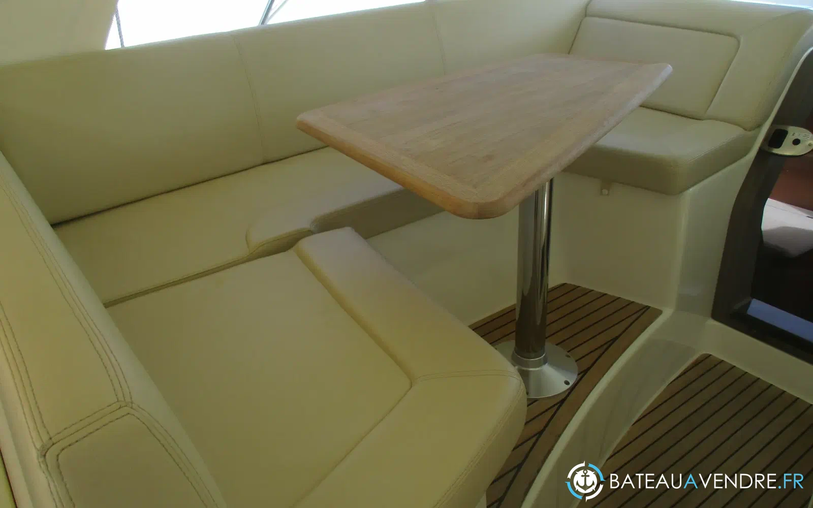 slider 16 Jeanneau Prestige 38 S