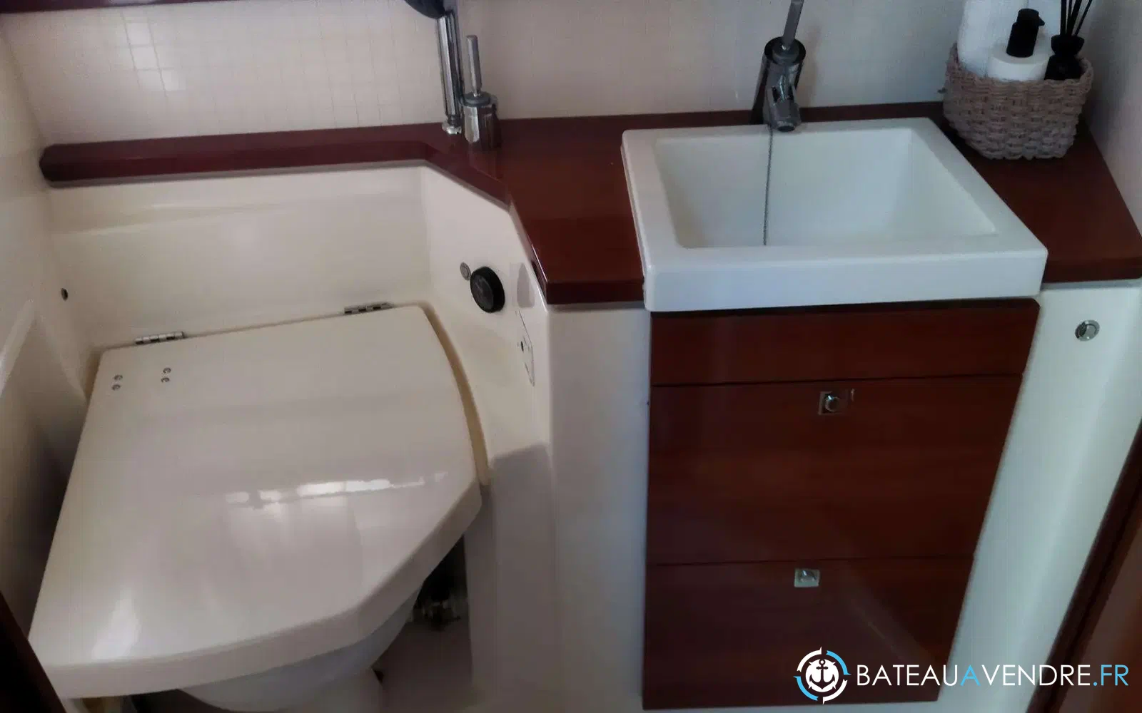 slider 18 Jeanneau Prestige 38 S