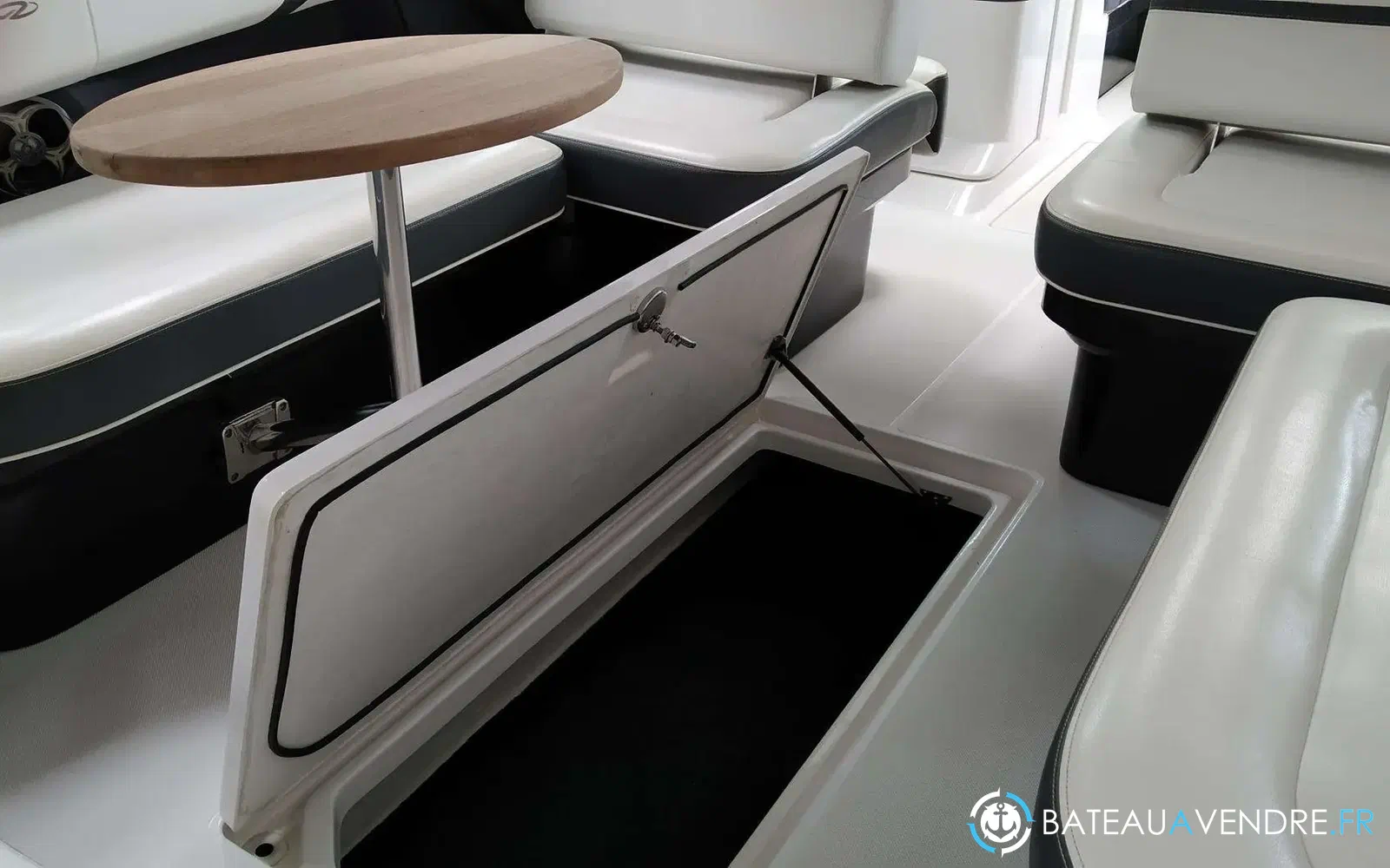 slider 28 Regal 2800