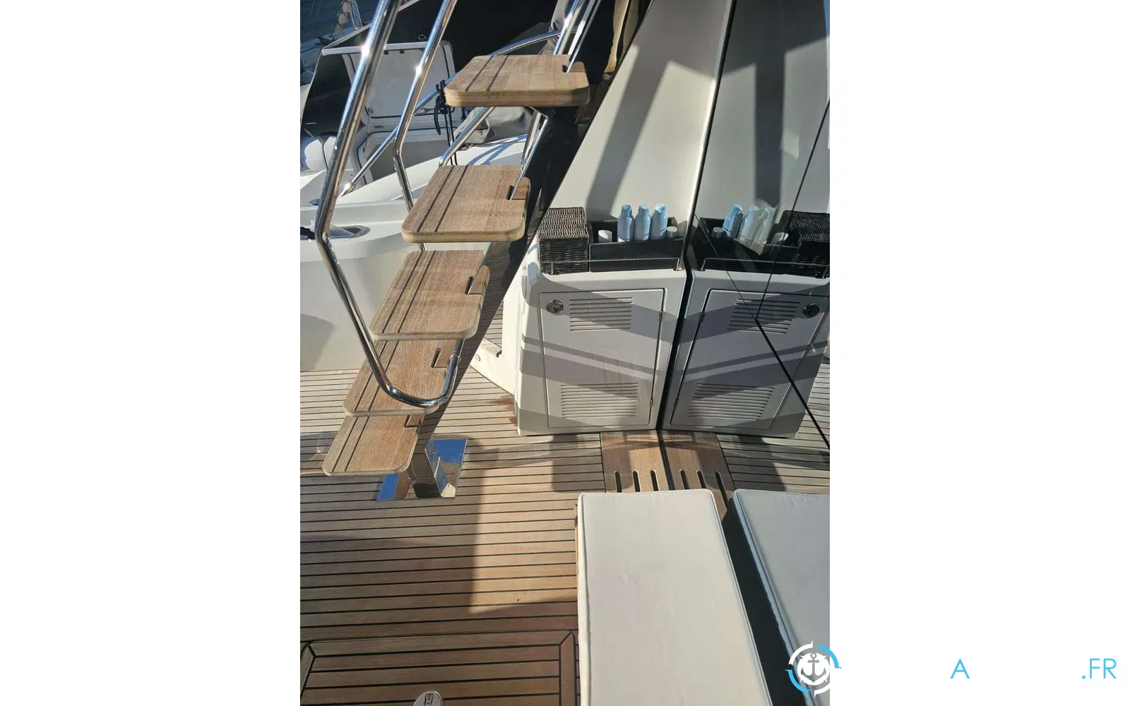 slider 12 Jeanneau Prestige 590