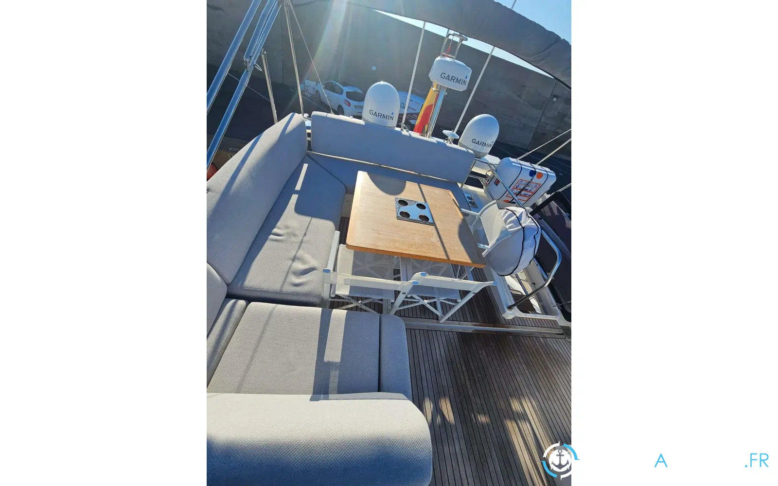 slider 28 Jeanneau Prestige 590
