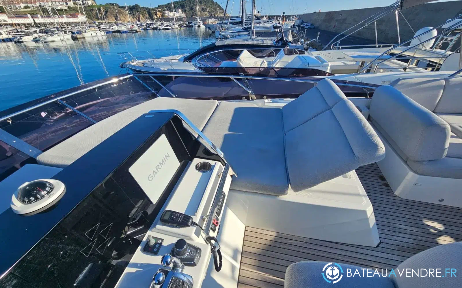 slider 32 Jeanneau Prestige 590