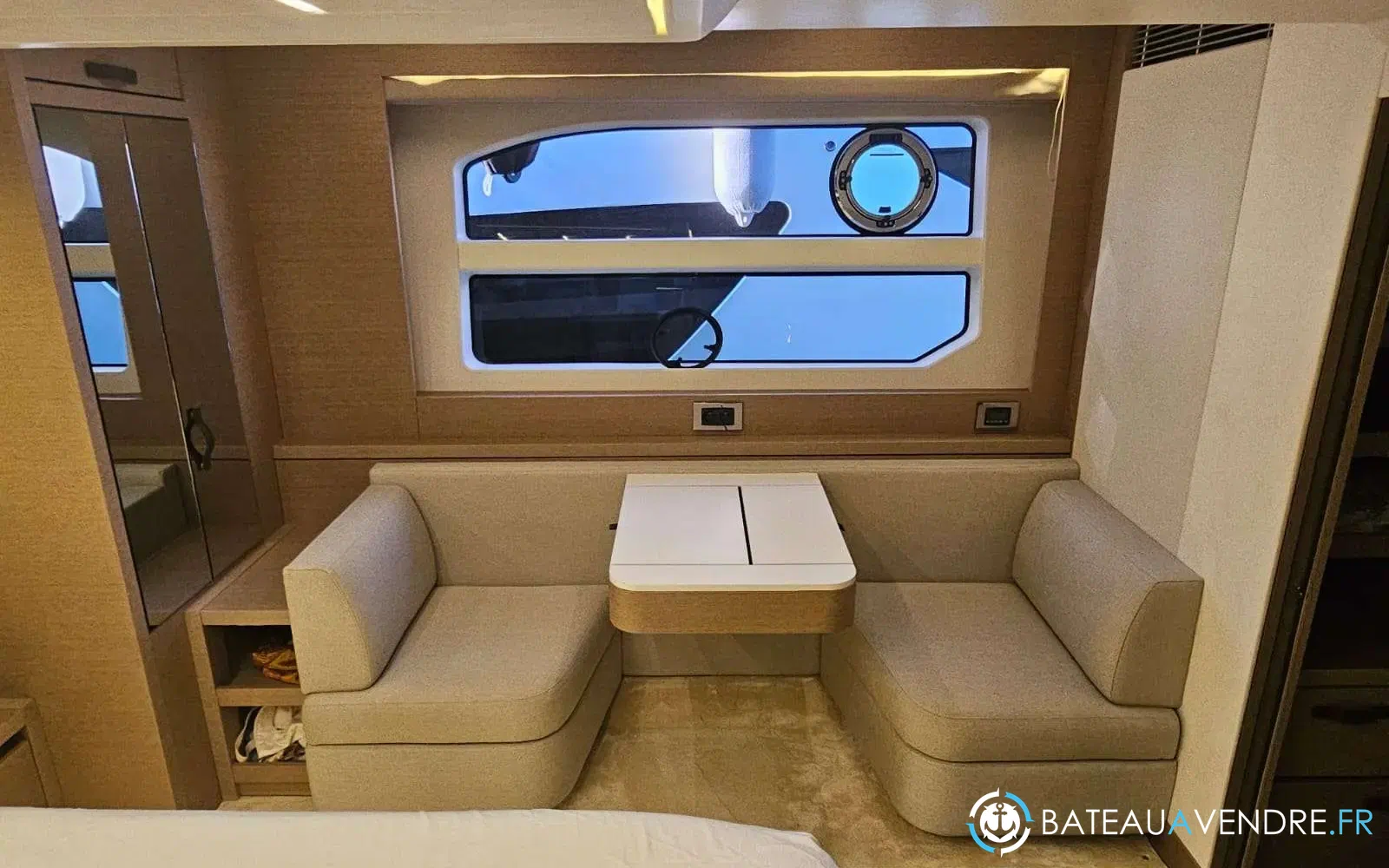 slider 44 Jeanneau Prestige 590
