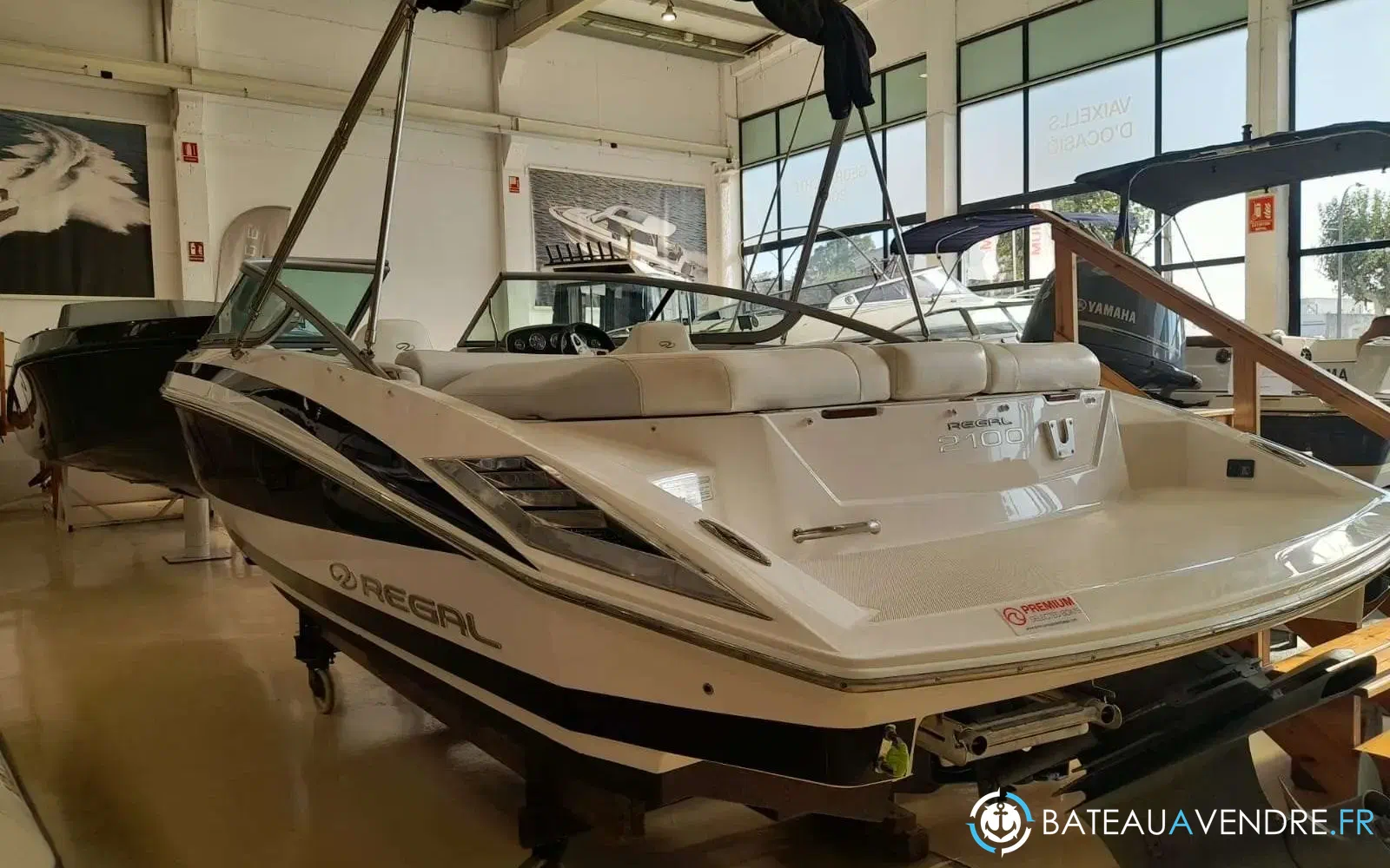 slider 0 Regal 2100