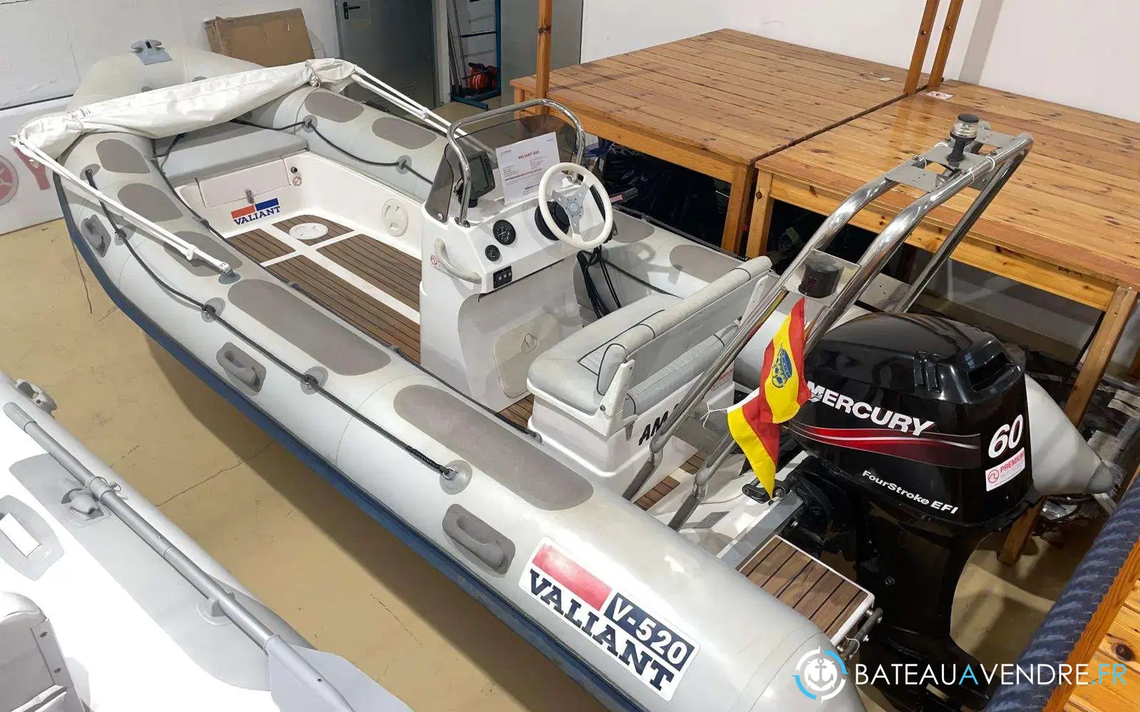 slider 0 Valiant 520 Vanguard