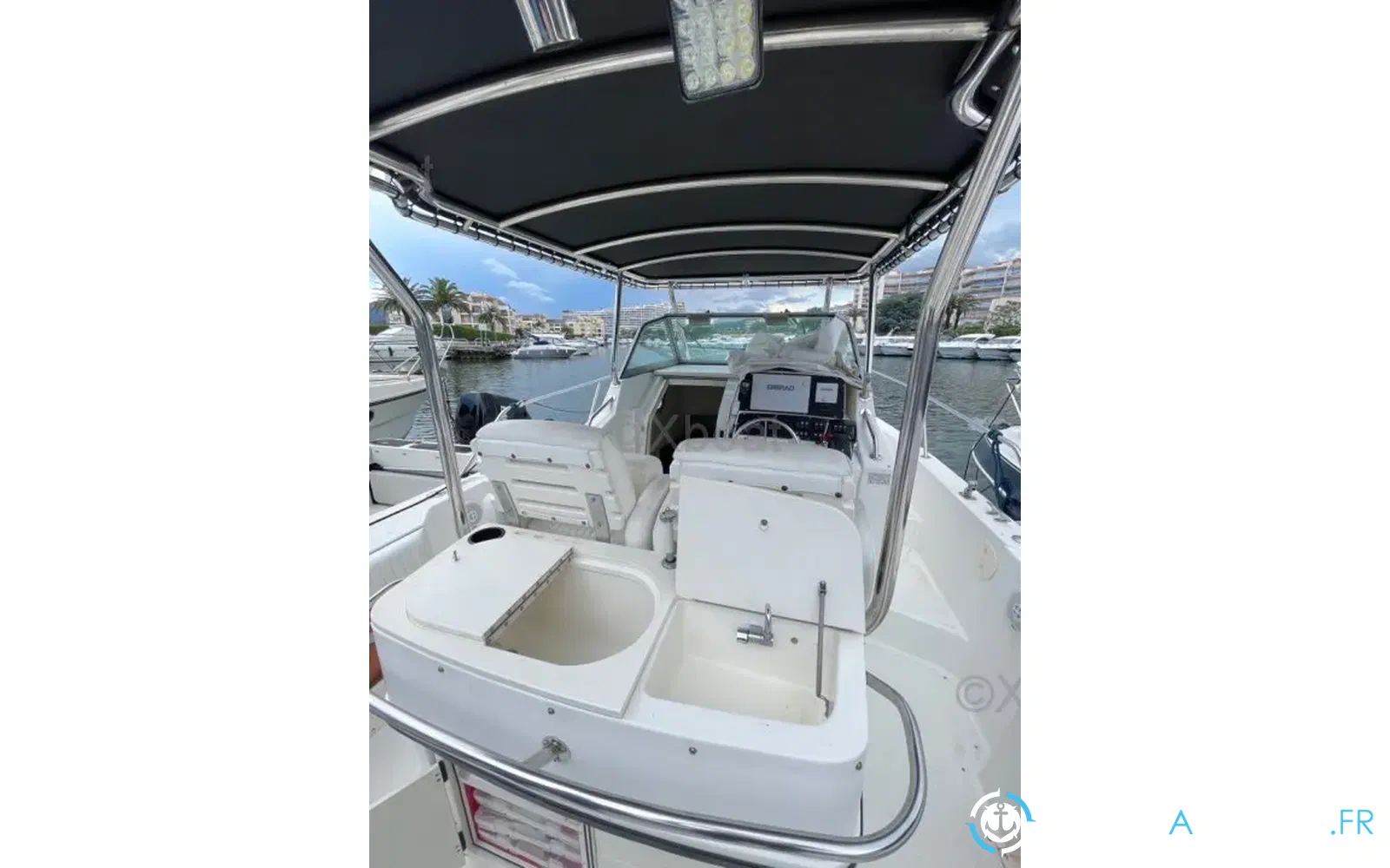 slider 5 Boston Whaler 28 Outrage