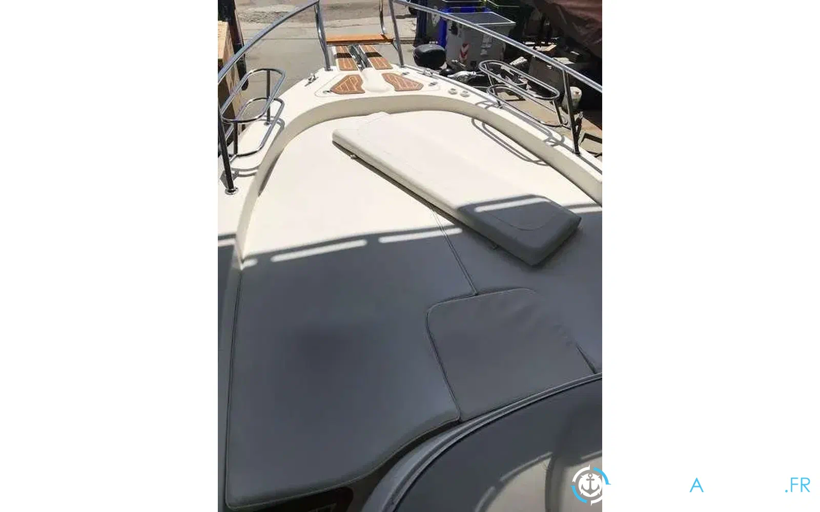 slider 4 Capelli Tempest 900 WA
