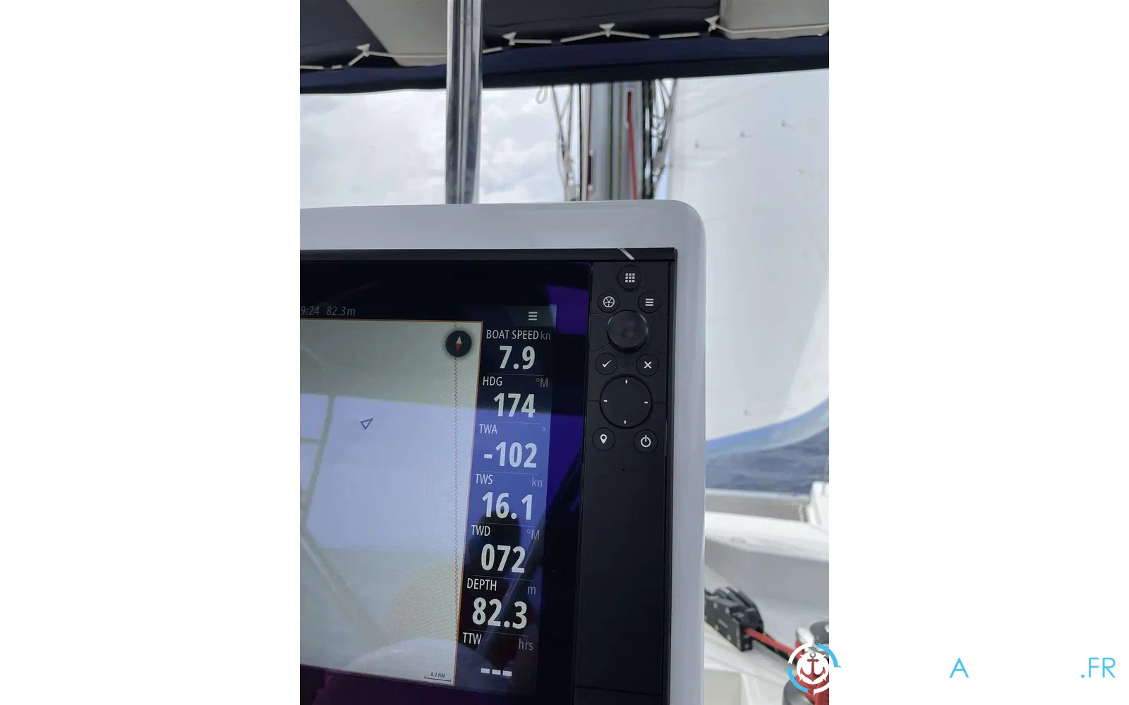 slider 14 Lagoon 52 F
