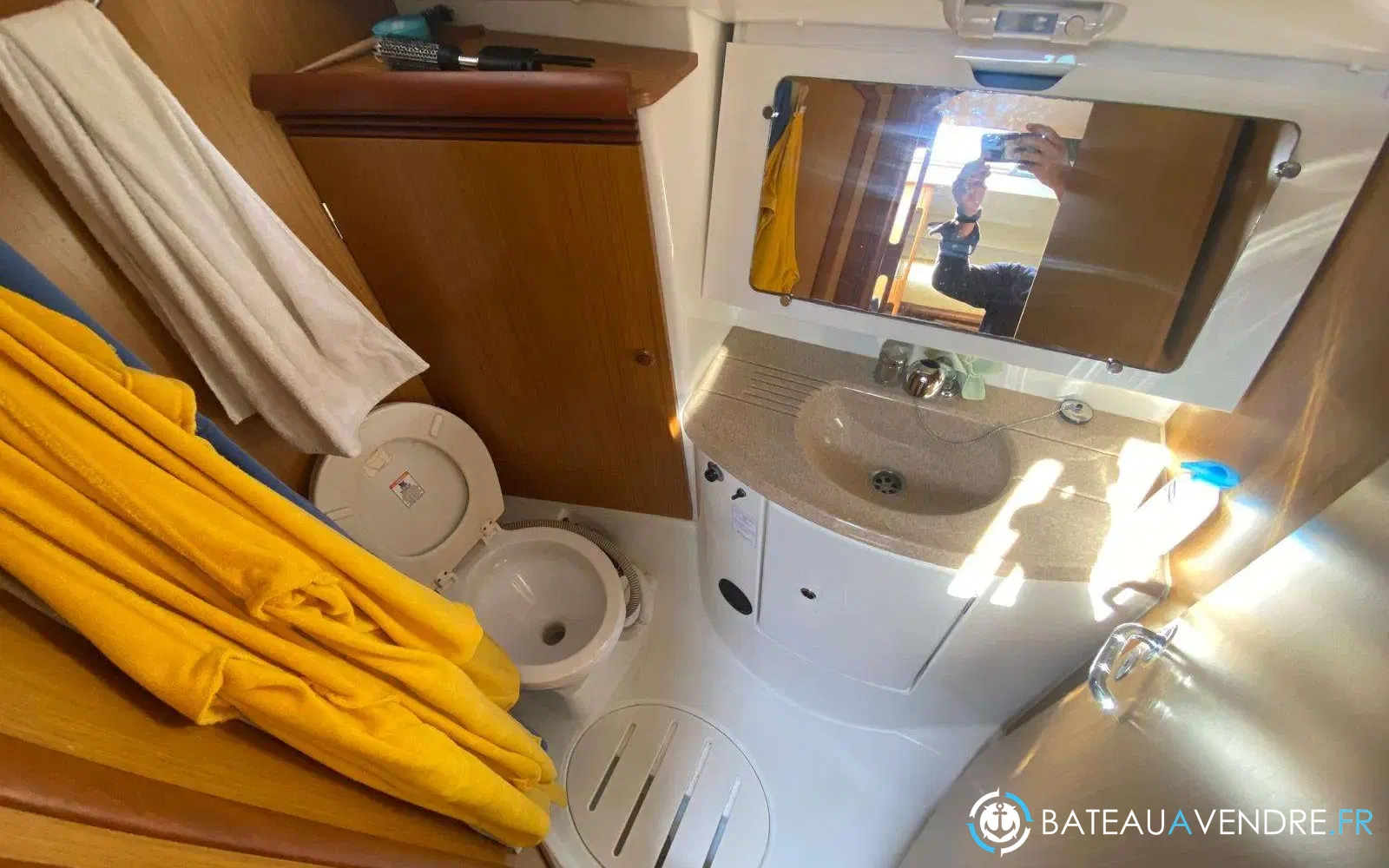 slider 23 Jeanneau Sun Odyssey 45