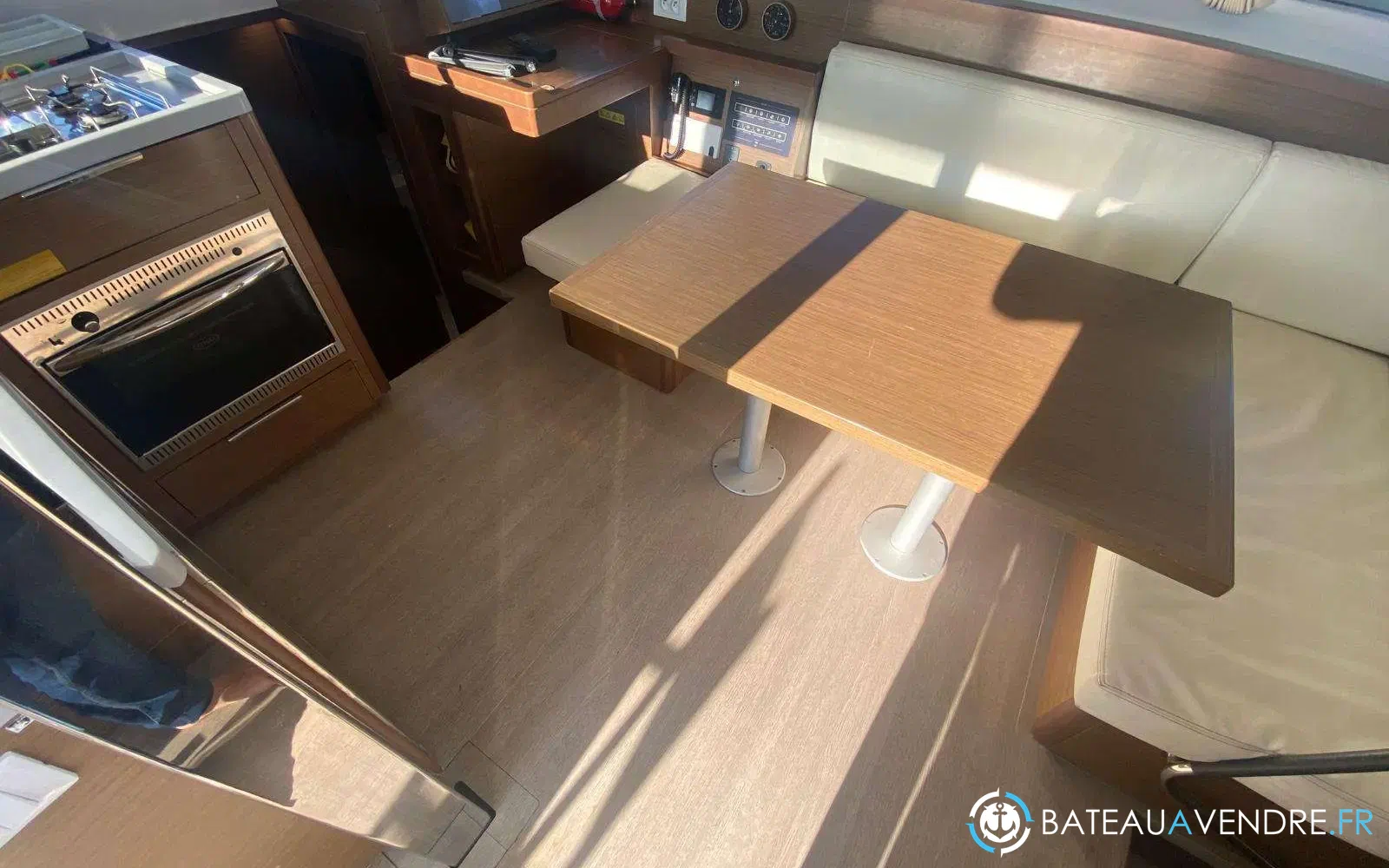 slider 23 Lagoon 40