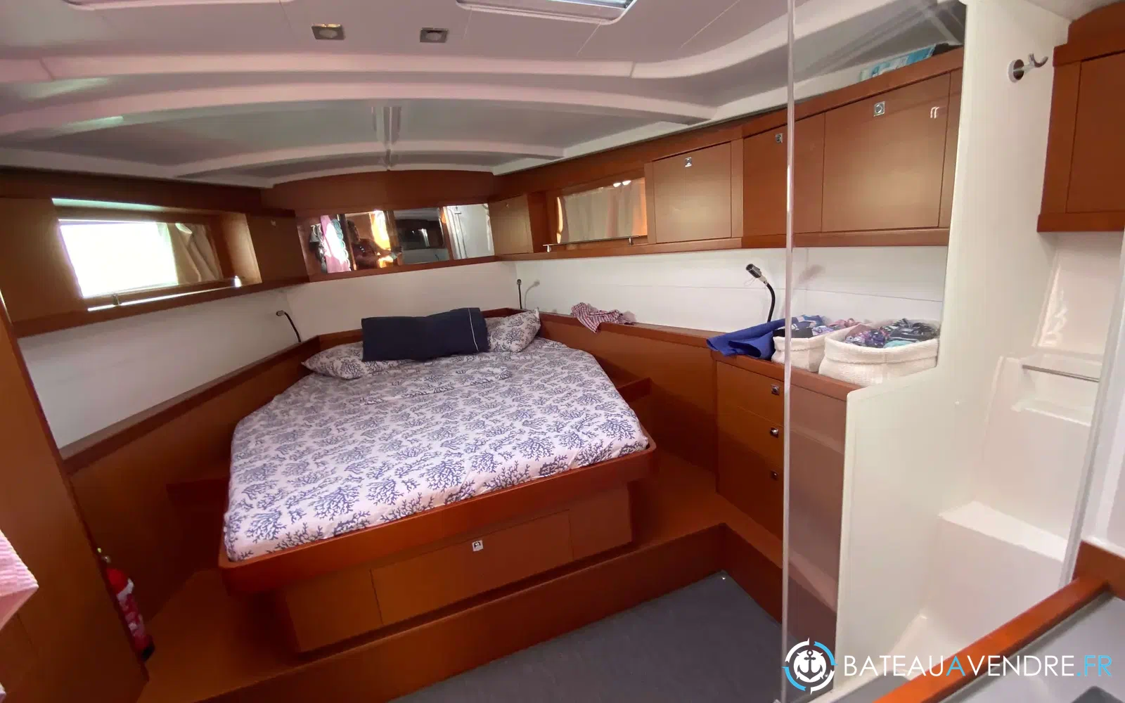 slider 1 Beneteau Oceanis 48