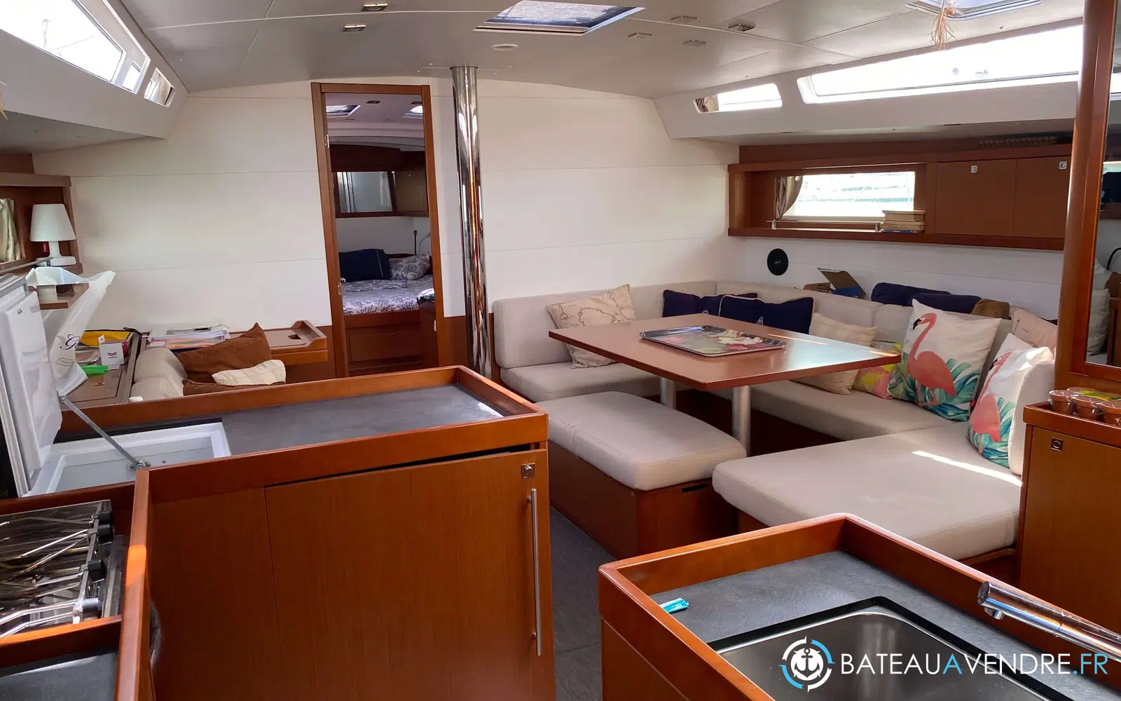 slider 3 Beneteau Oceanis 48