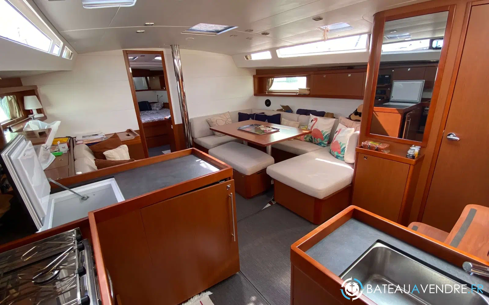 slider 54 Beneteau Oceanis 48