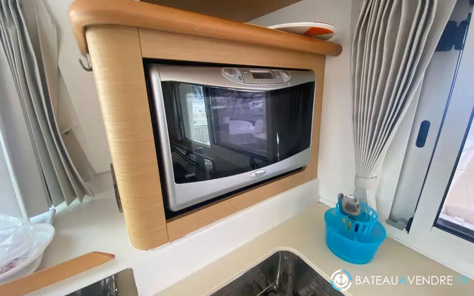 slider 38 Lagoon 440