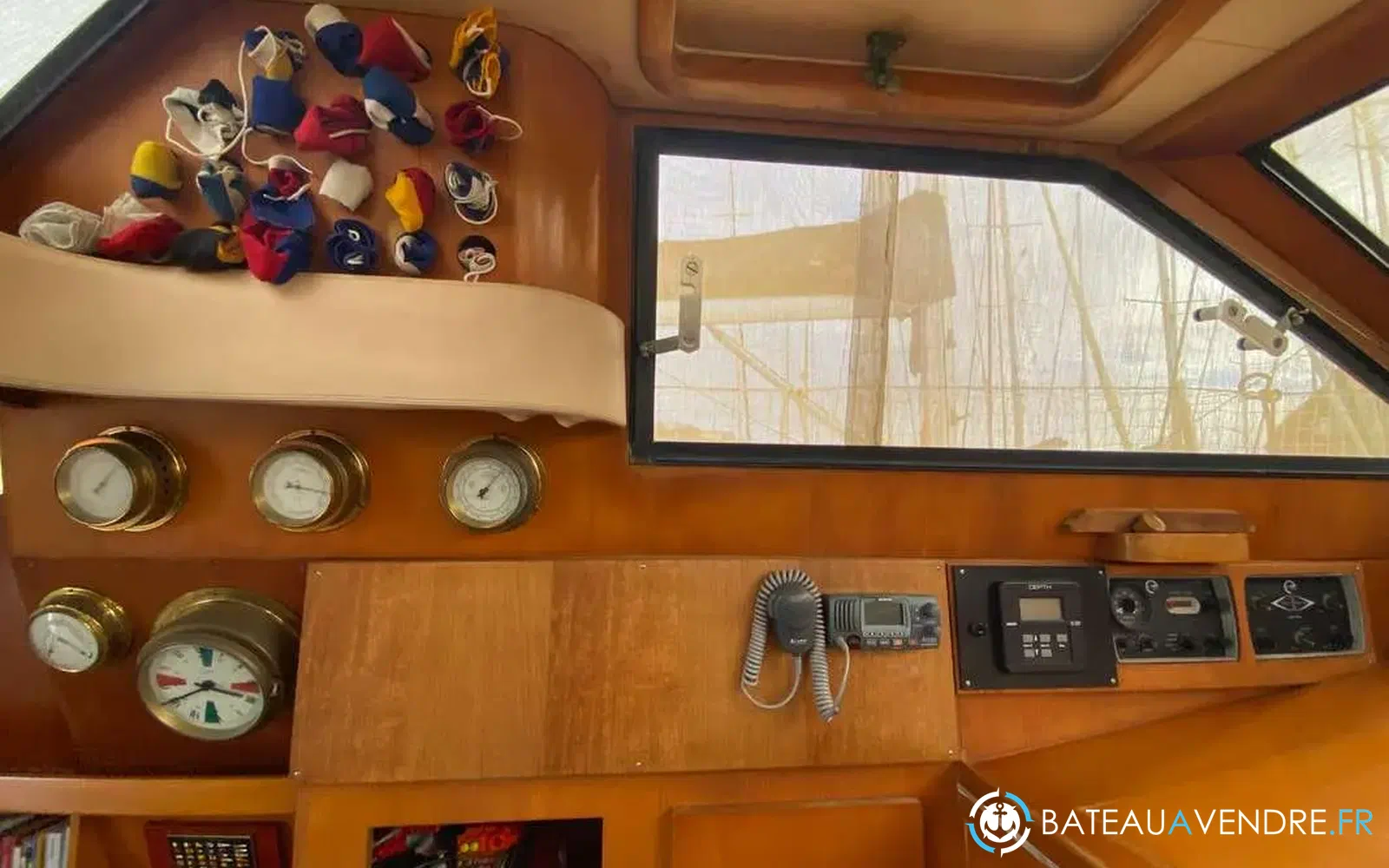 slider 11 Ferretti Altura 42