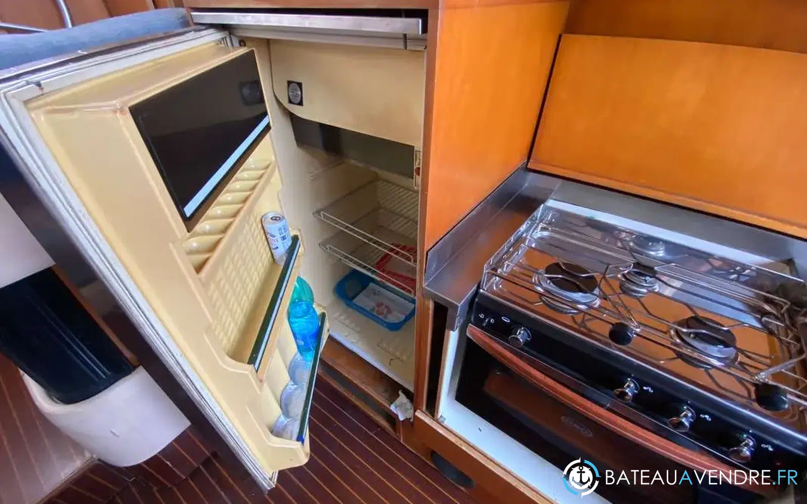 slider 12 Ferretti Altura 42