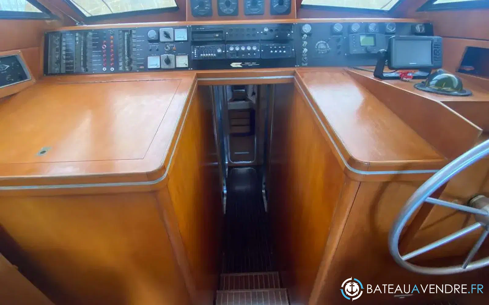 slider 22 Ferretti Altura 42
