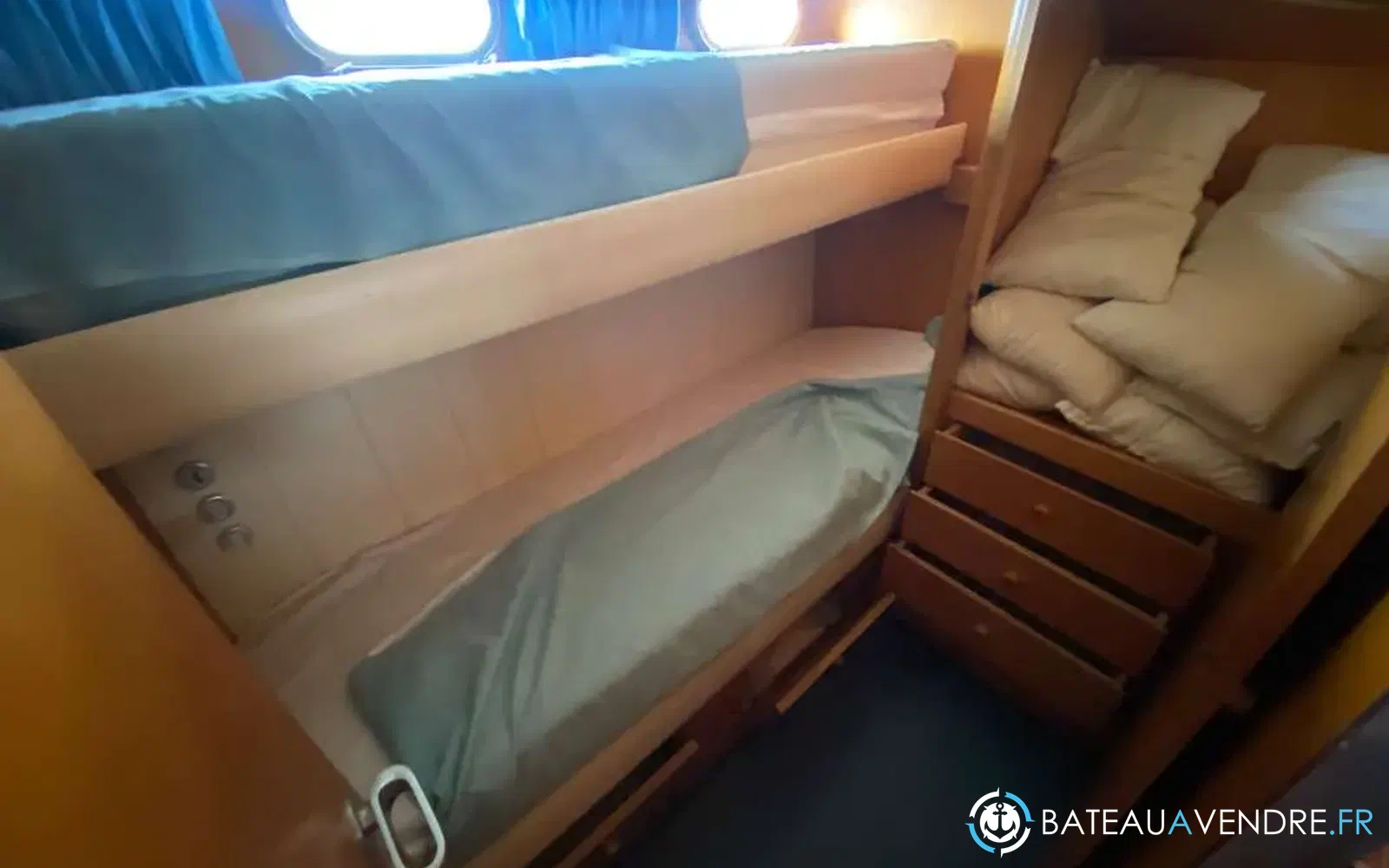 slider 2 Ferretti Altura 42
