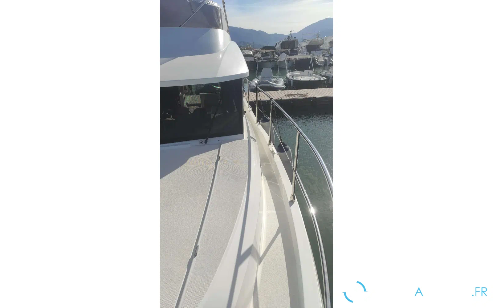 slider 19 Beneteau Swift Trawler 30