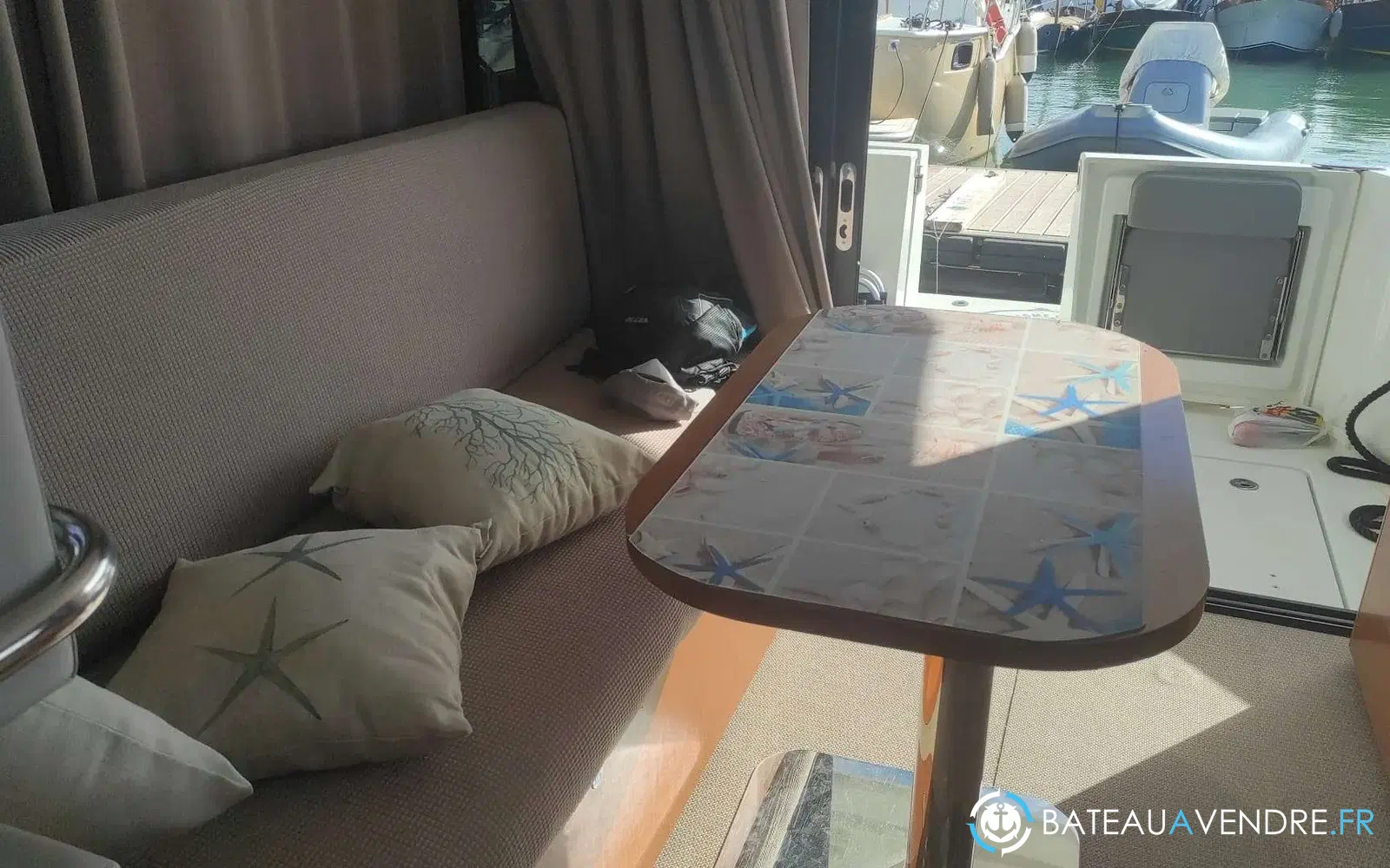slider 27 Beneteau Swift Trawler 30