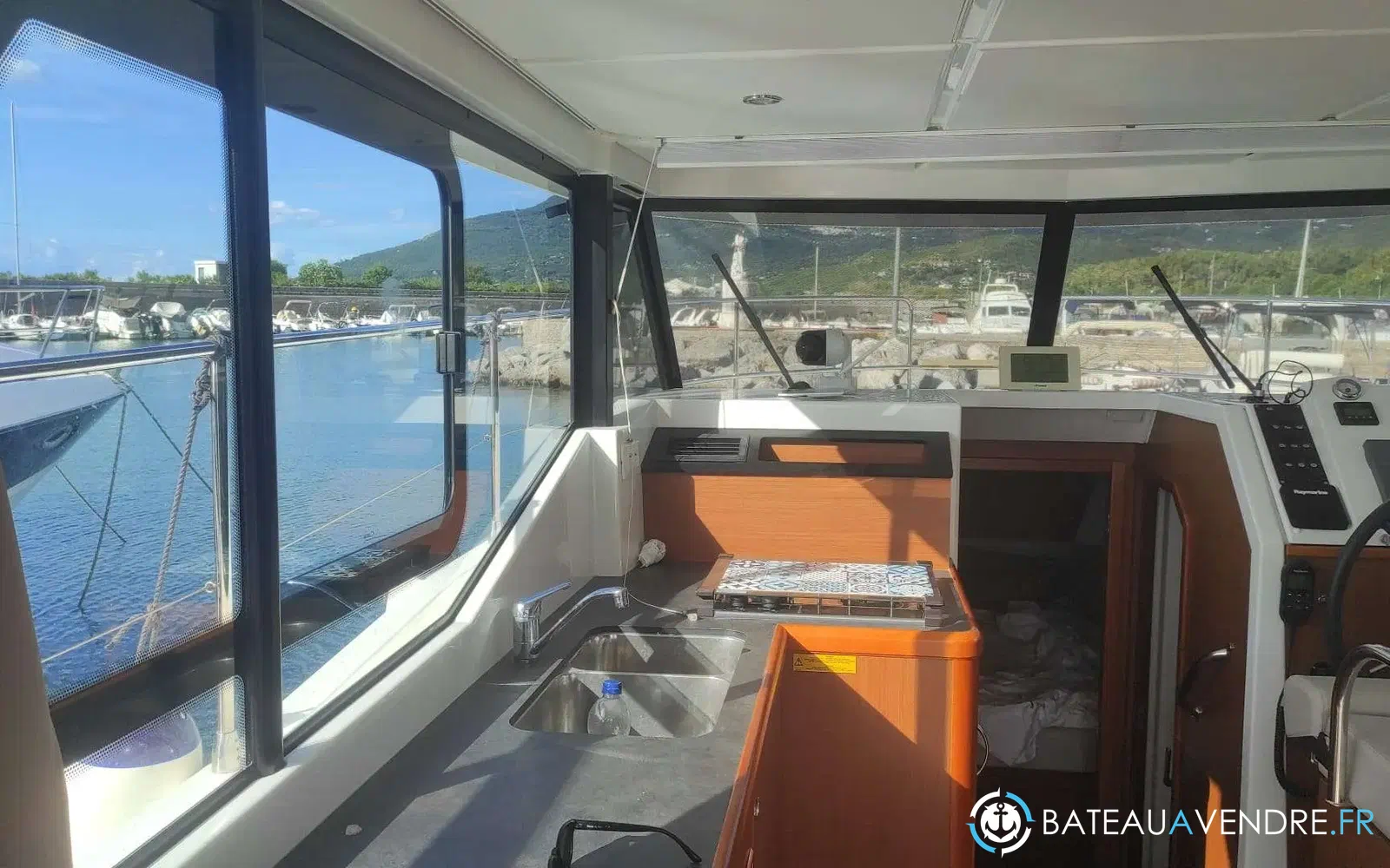 slider 37 Beneteau Swift Trawler 30