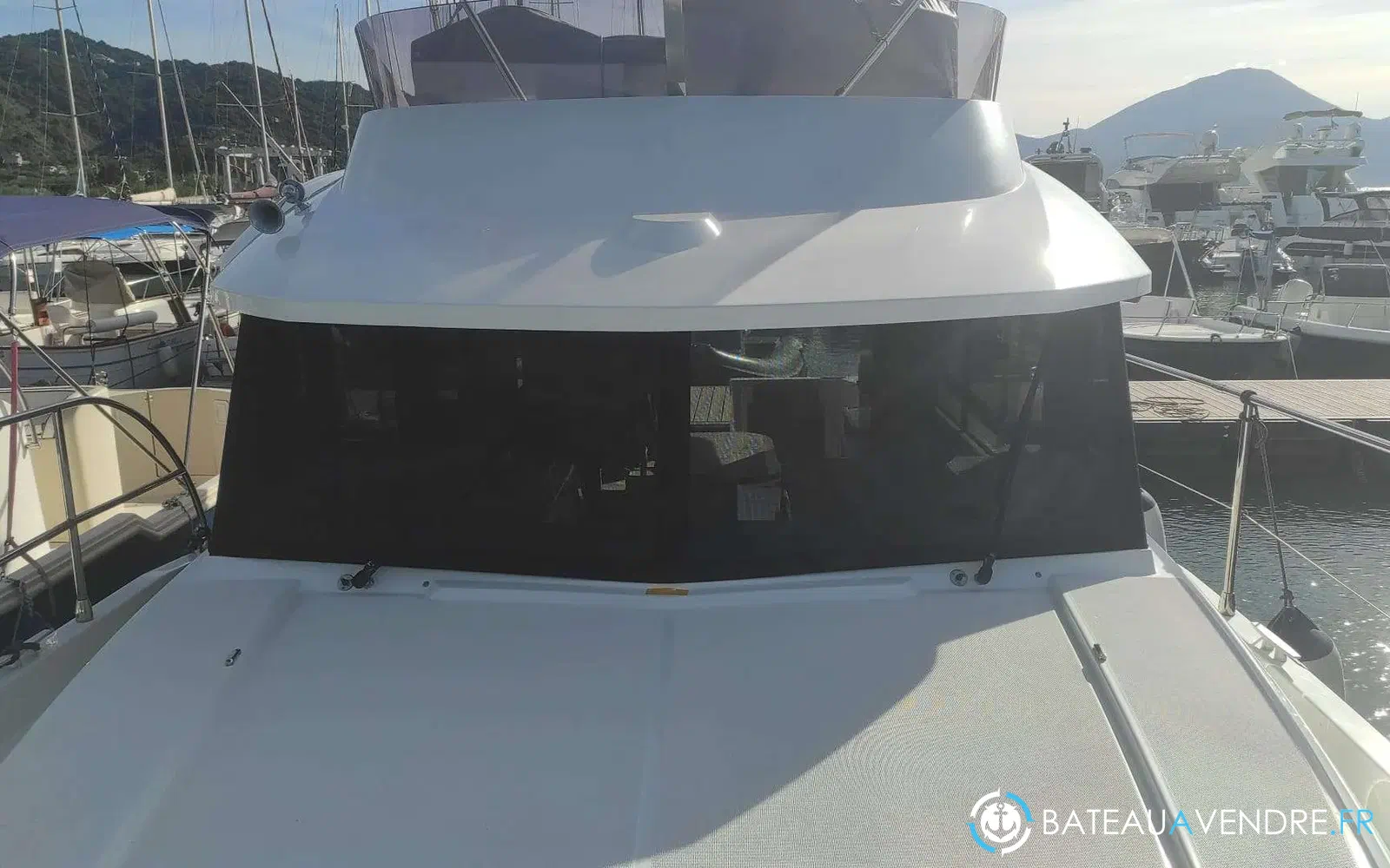 slider 3 Beneteau Swift Trawler 30