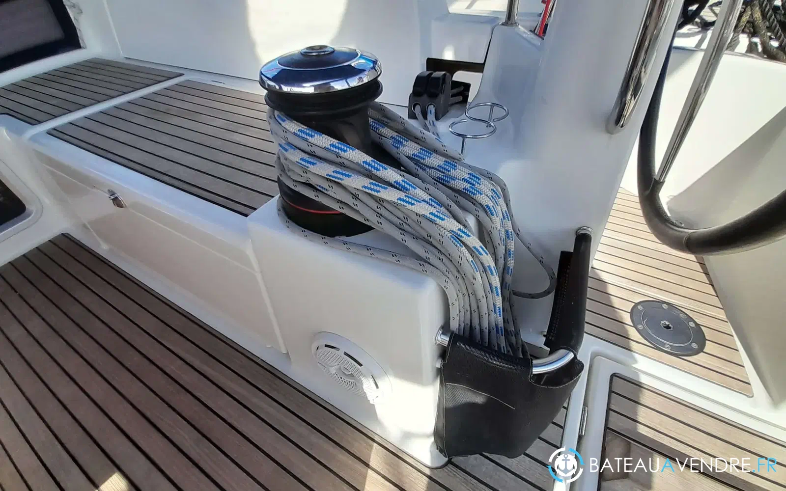 slider 23 Jeanneau Sun Odyssey 440