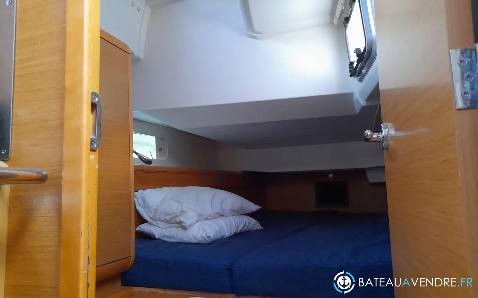 slider 22 Jeanneau Sun Odyssey 409