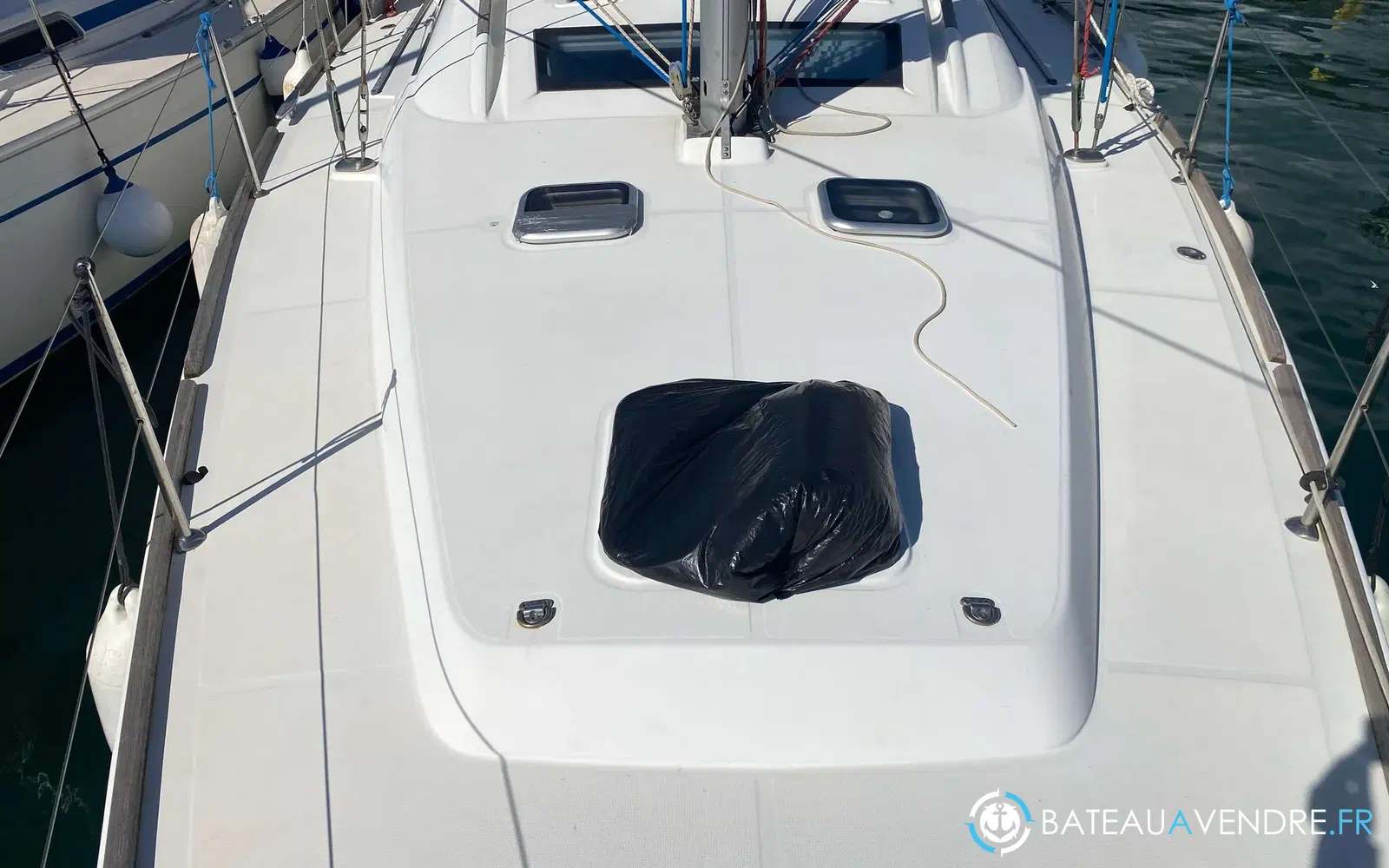 slider 18 Beneteau Oceanis 43