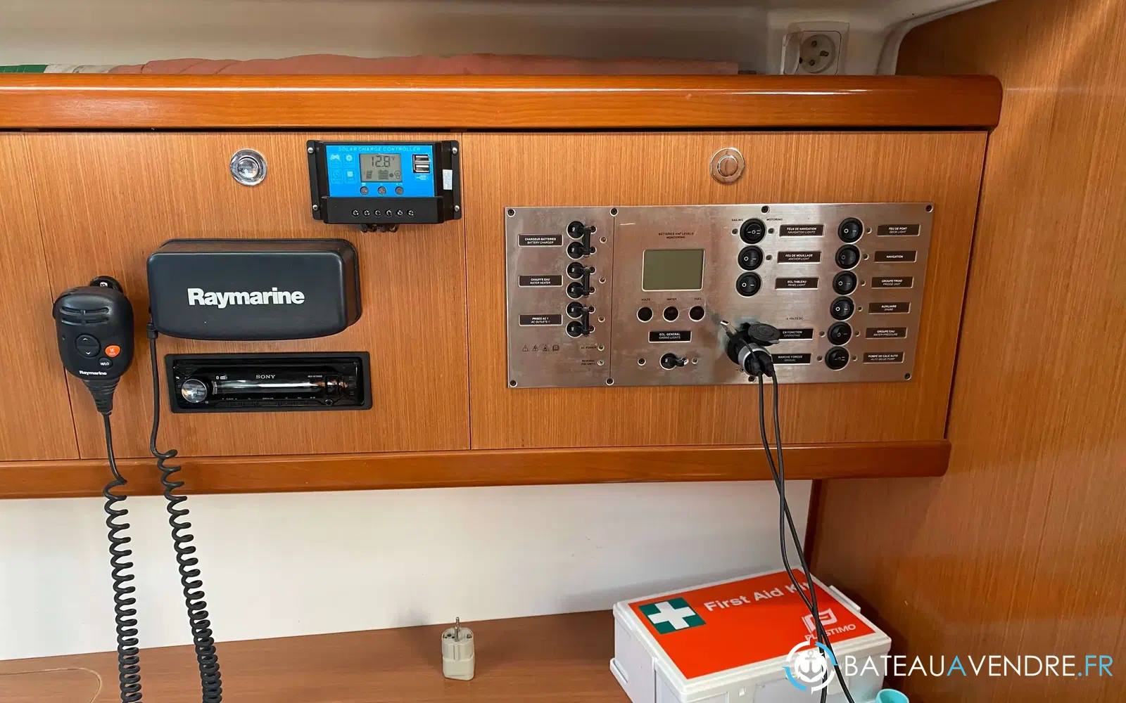 slider 4 Beneteau Oceanis 43