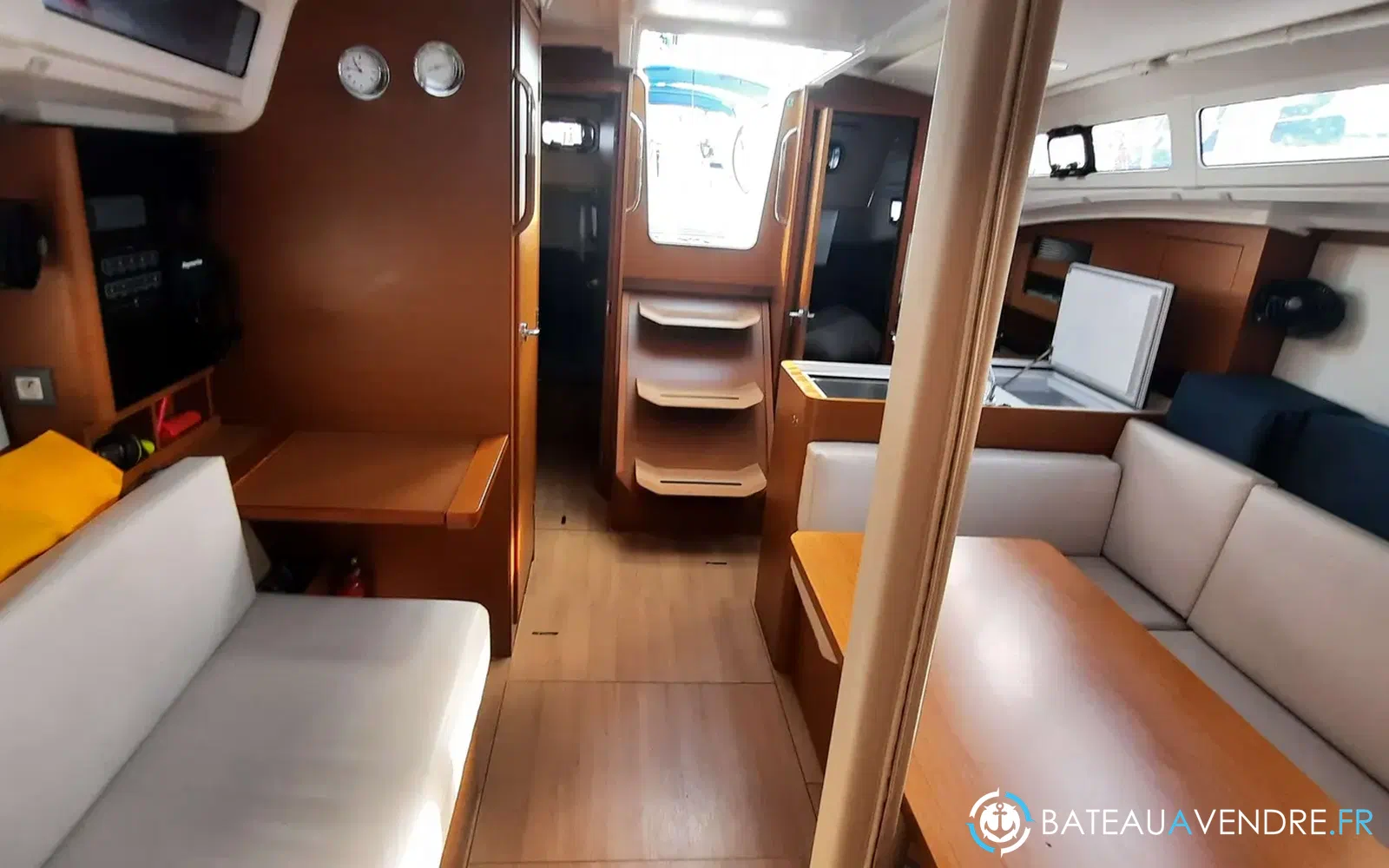 slider 9 Jeanneau Sun Odyssey 380