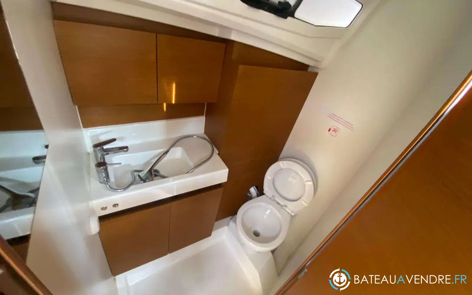 slider 13 Jeanneau Sun Odyssey 380