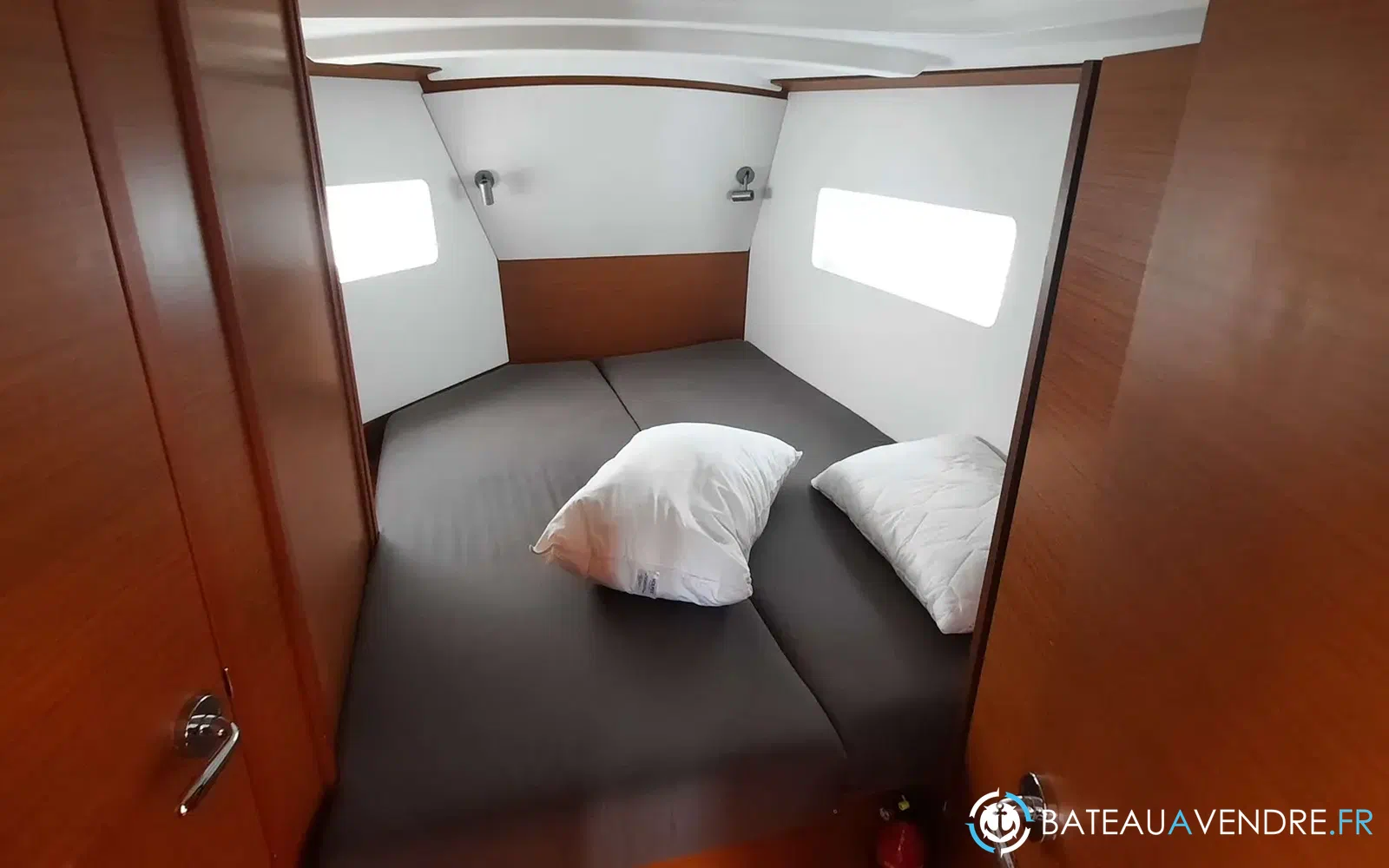 slider 24 Jeanneau Sun Odyssey 380