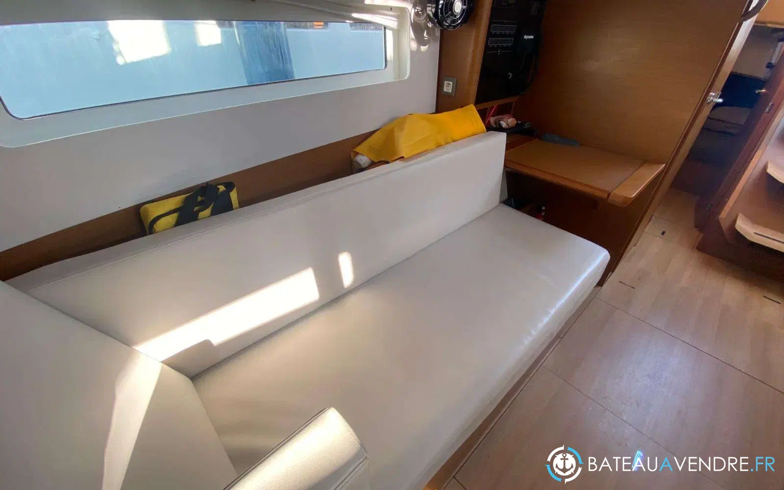 slider 28 Jeanneau Sun Odyssey 380