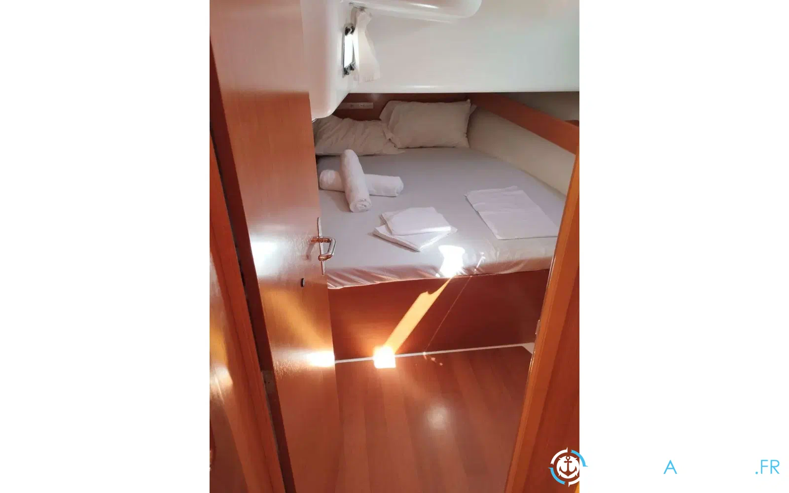 slider 1 Beneteau Cyclades 50.4