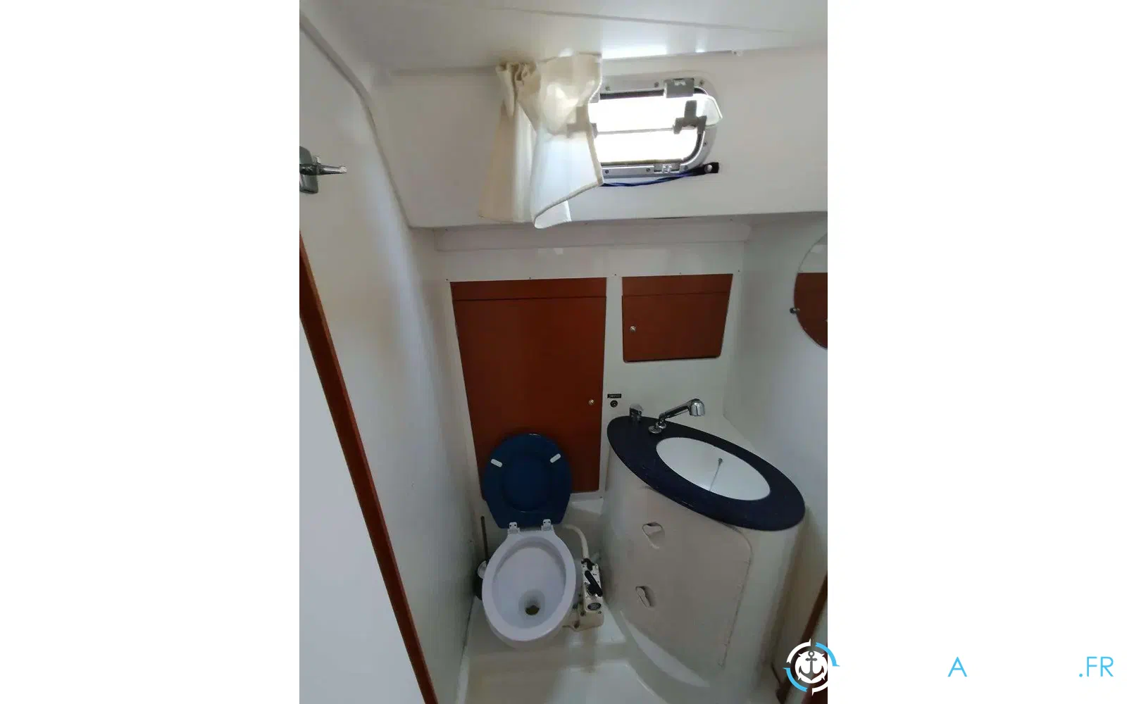 slider 2 Beneteau Cyclades 50.4
