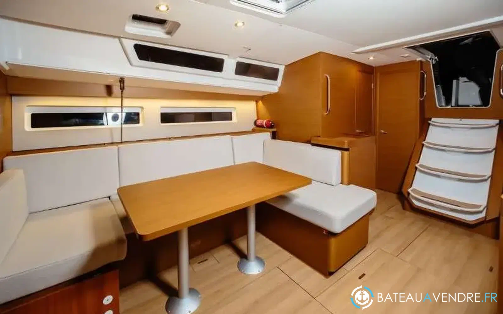 slider 13 Jeanneau Sun Odyssey 490