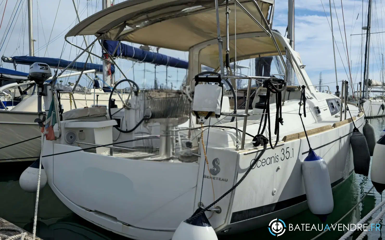 slider 1 Beneteau Oceanis 35.1