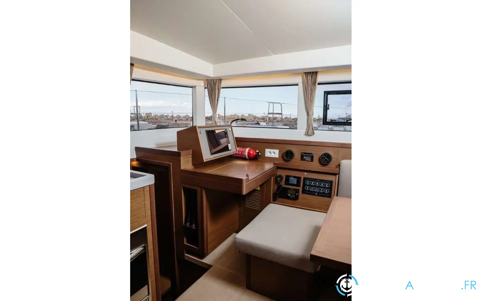 slider 10 Lagoon 40