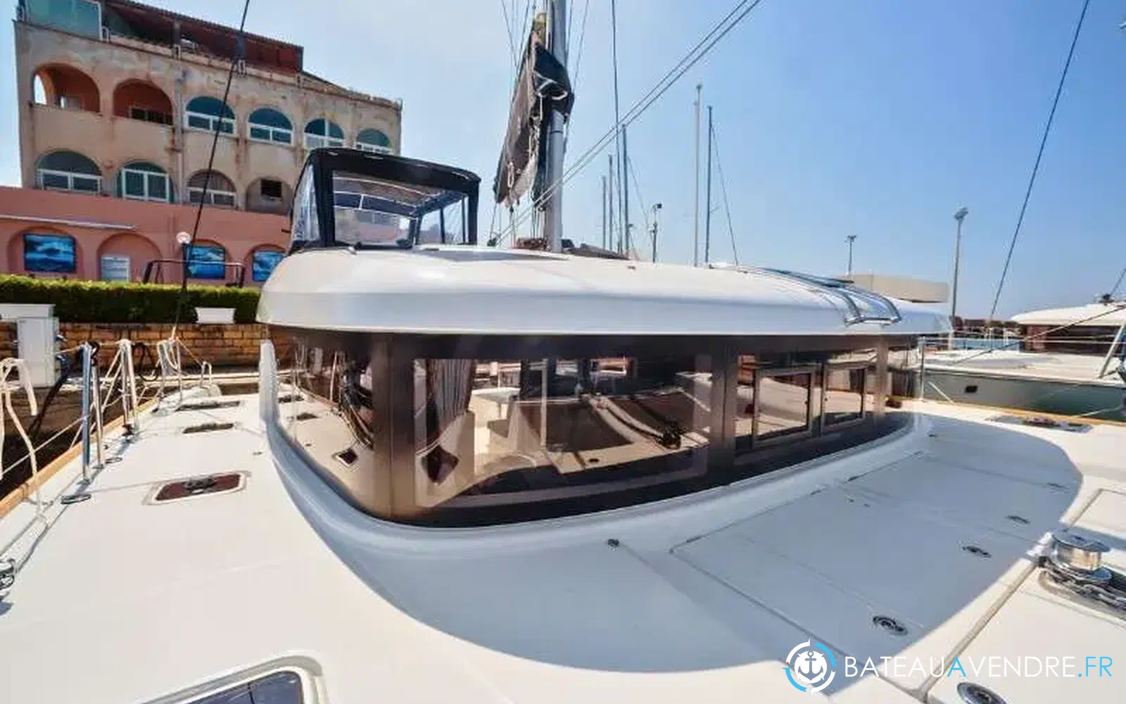 slider 14 Lagoon 40