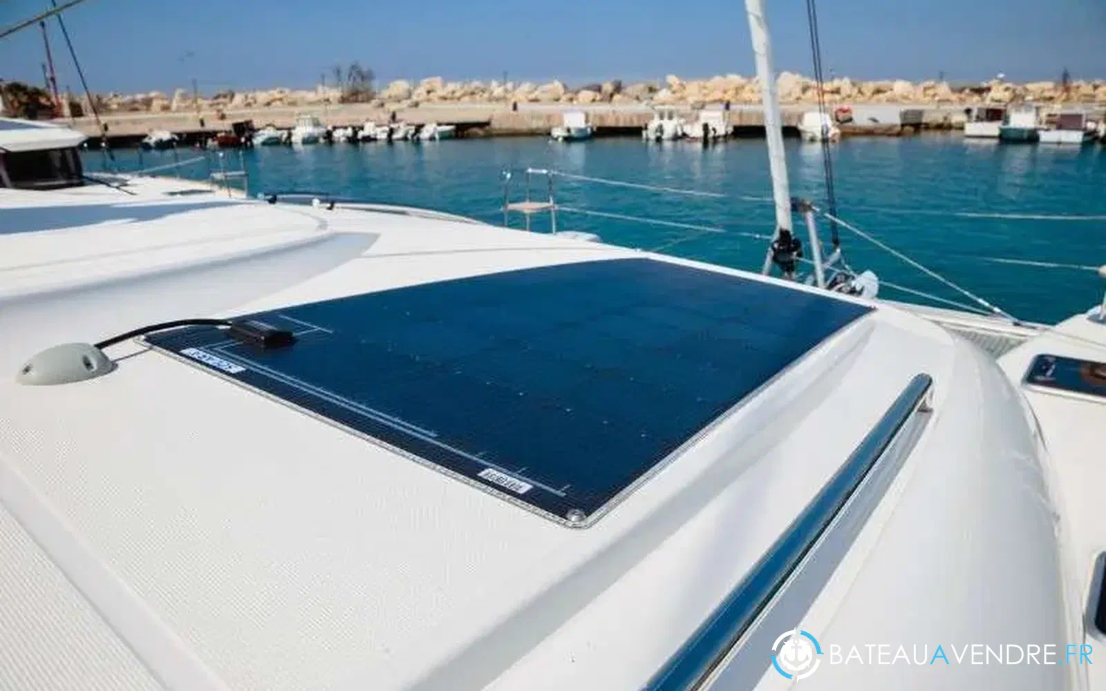 slider 15 Lagoon 40