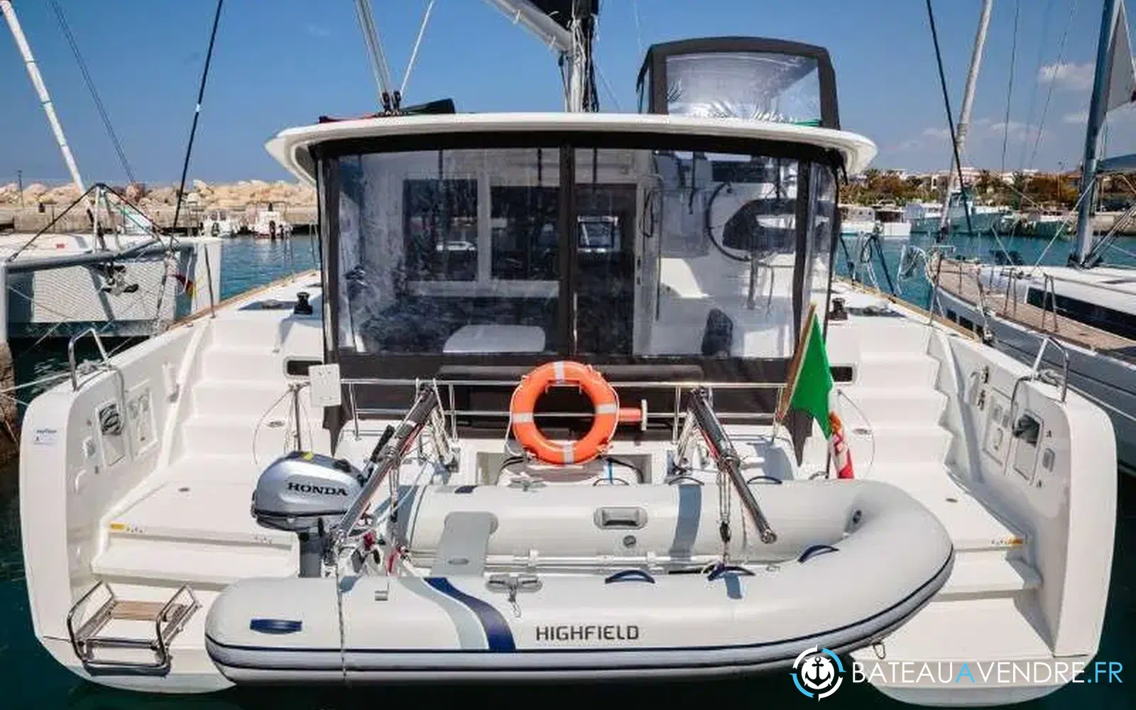 slider 16 Lagoon 40