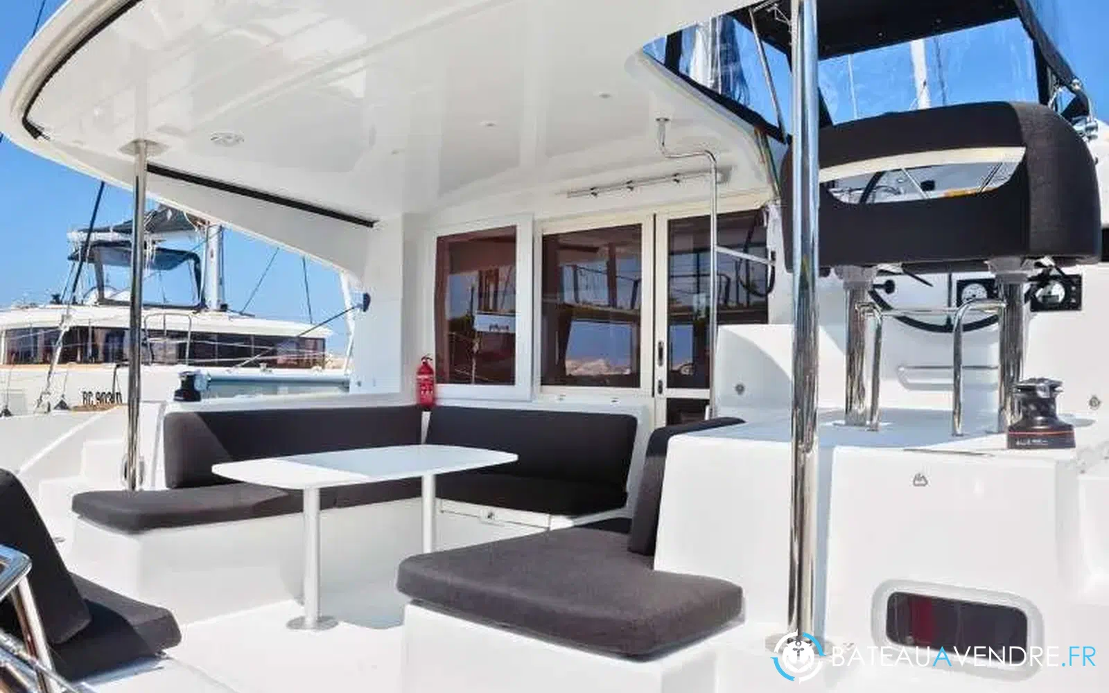 slider 8 Lagoon 40