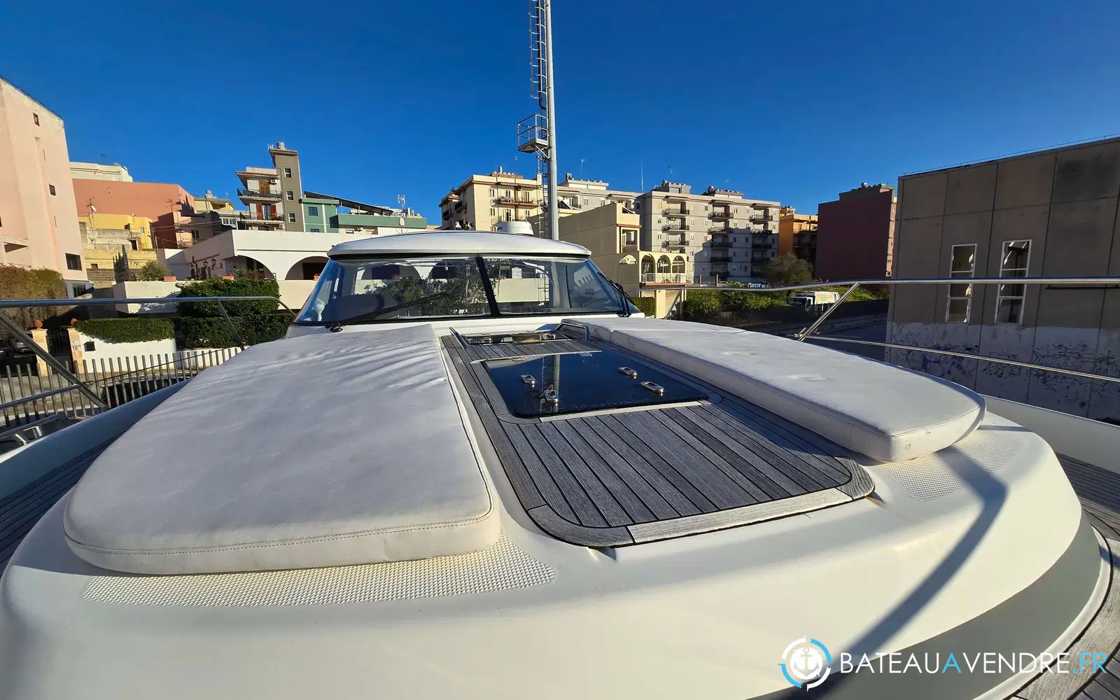 slider 26 Bavaria 46 Deep Blue Open